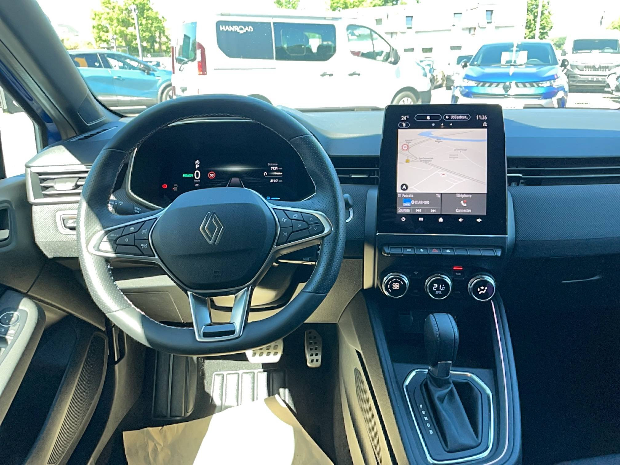 Vente en ligne Renault Clio 5 Clio E-Tech full hybrid 145 au prix de 22 990 €