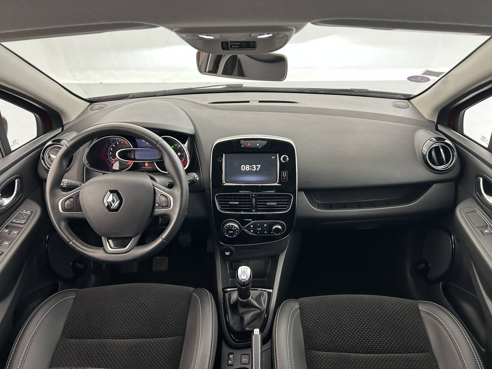 Vente en ligne Renault Clio 4 Clio TCe 90 au prix de 11 990 €