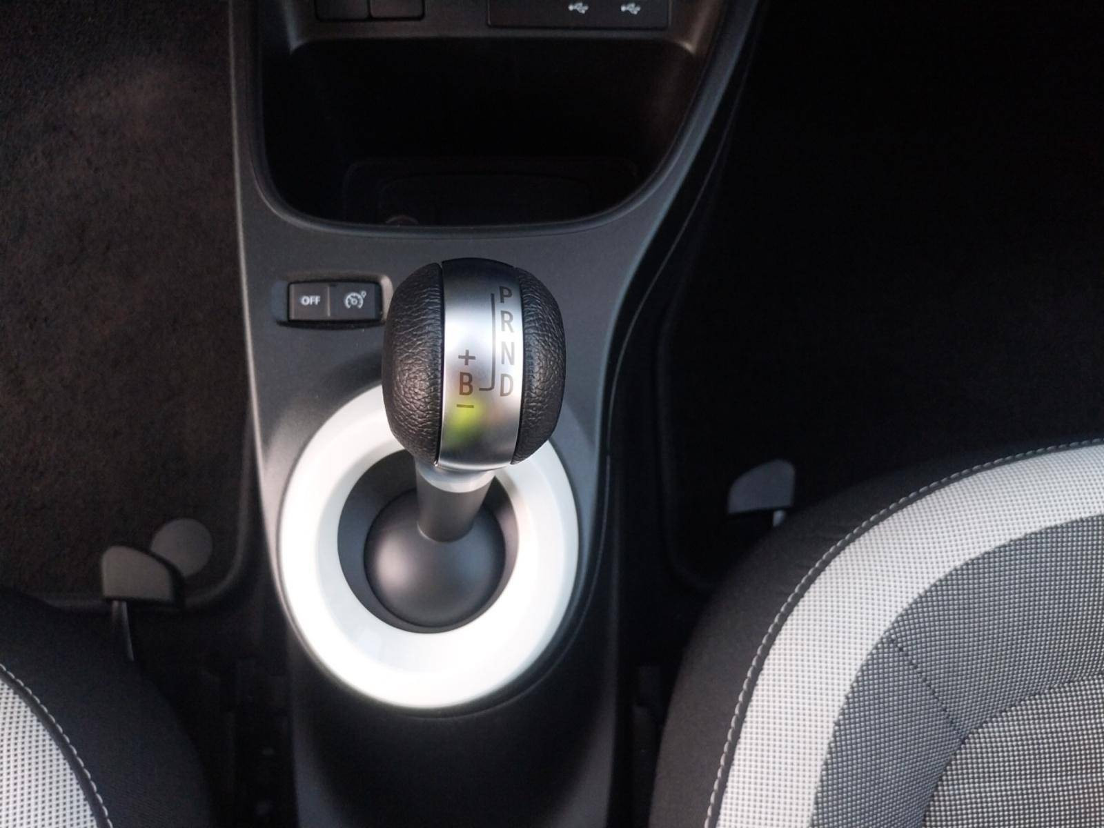 Vente en ligne Renault Twingo Electrique Twingo III E-Tech au prix de 13 900 €