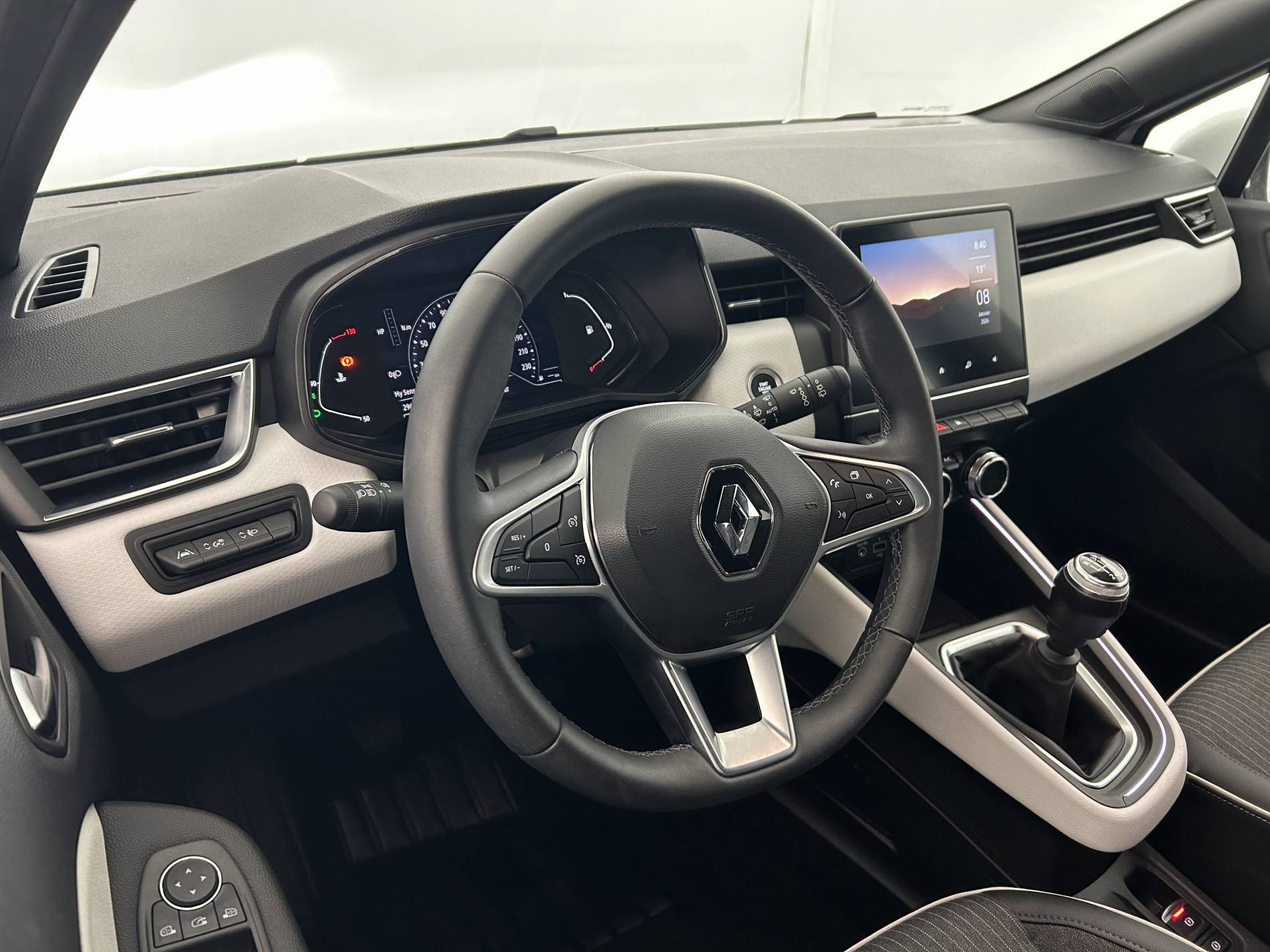 Vente en ligne Renault Clio 5 Clio TCe 90 - 21N au prix de 15 490 €