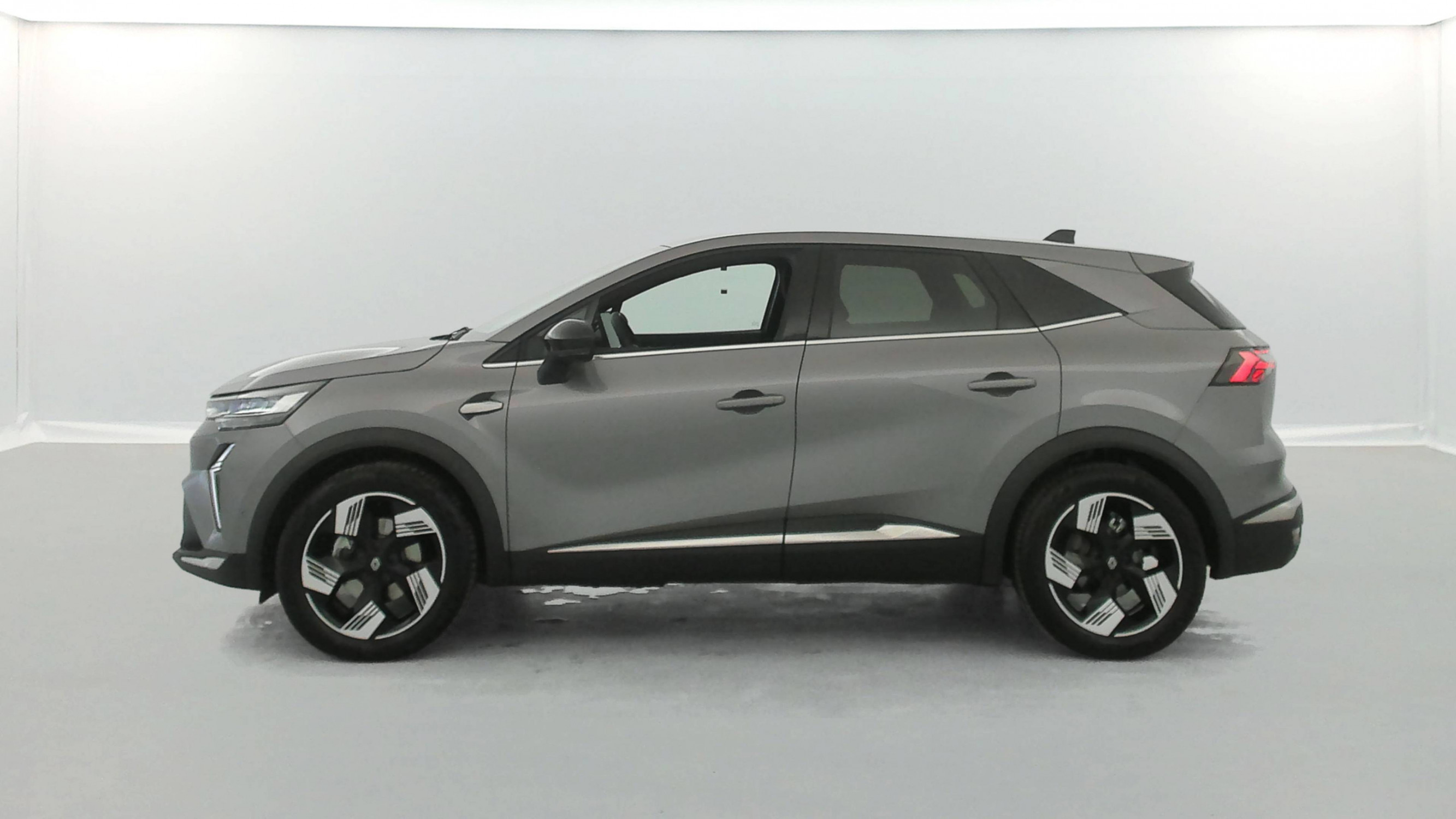 Vente en ligne Renault Symbioz  E-Tech full hybrid 145 au prix de 26 990 €