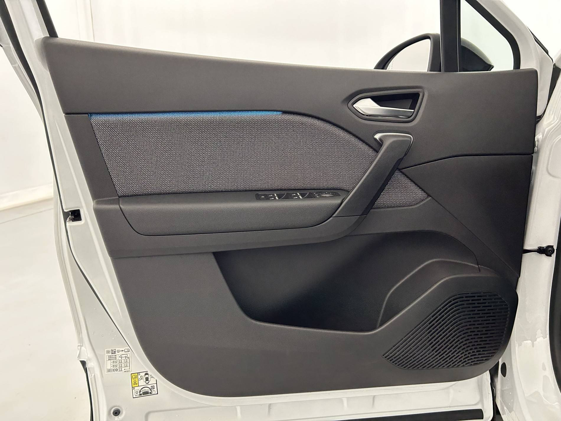 Vente en ligne Renault Symbioz  E-Tech full hybrid 145 au prix de 27 600 €