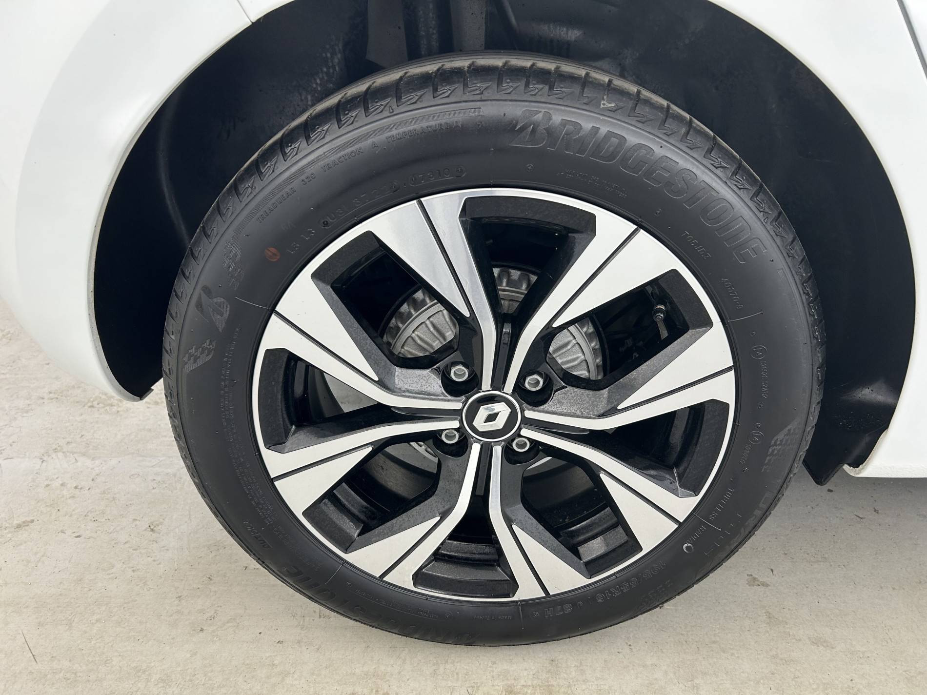 Vente en ligne Renault Clio 5 Clio TCe 90 au prix de 13 490 €