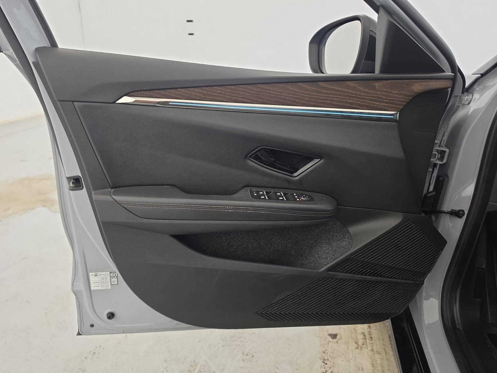 Vente en ligne Renault Megane E-Tech  EV60 220 ch super charge au prix de 24 950 €