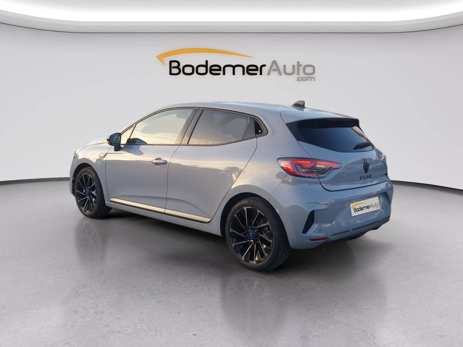 Vente en ligne Renault Clio 5 Clio E-Tech full hybrid 145 ch GSR2 au prix de 22 470 €