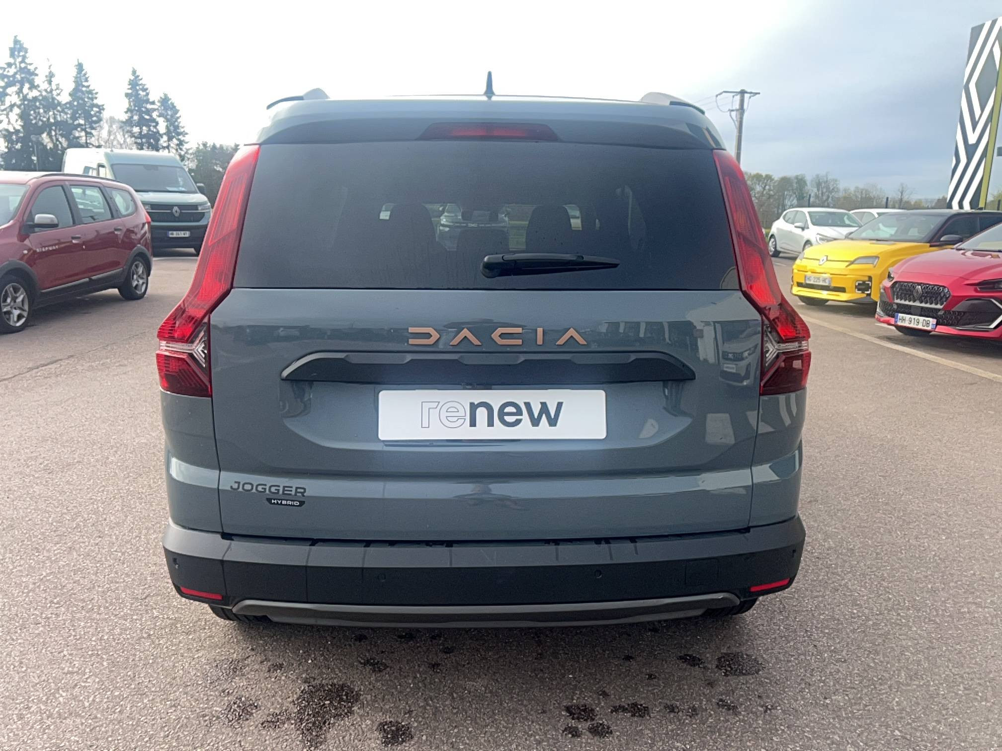 Vente en ligne Dacia Jogger  Hybrid 140 7 places GSR2 au prix de 25 991 €