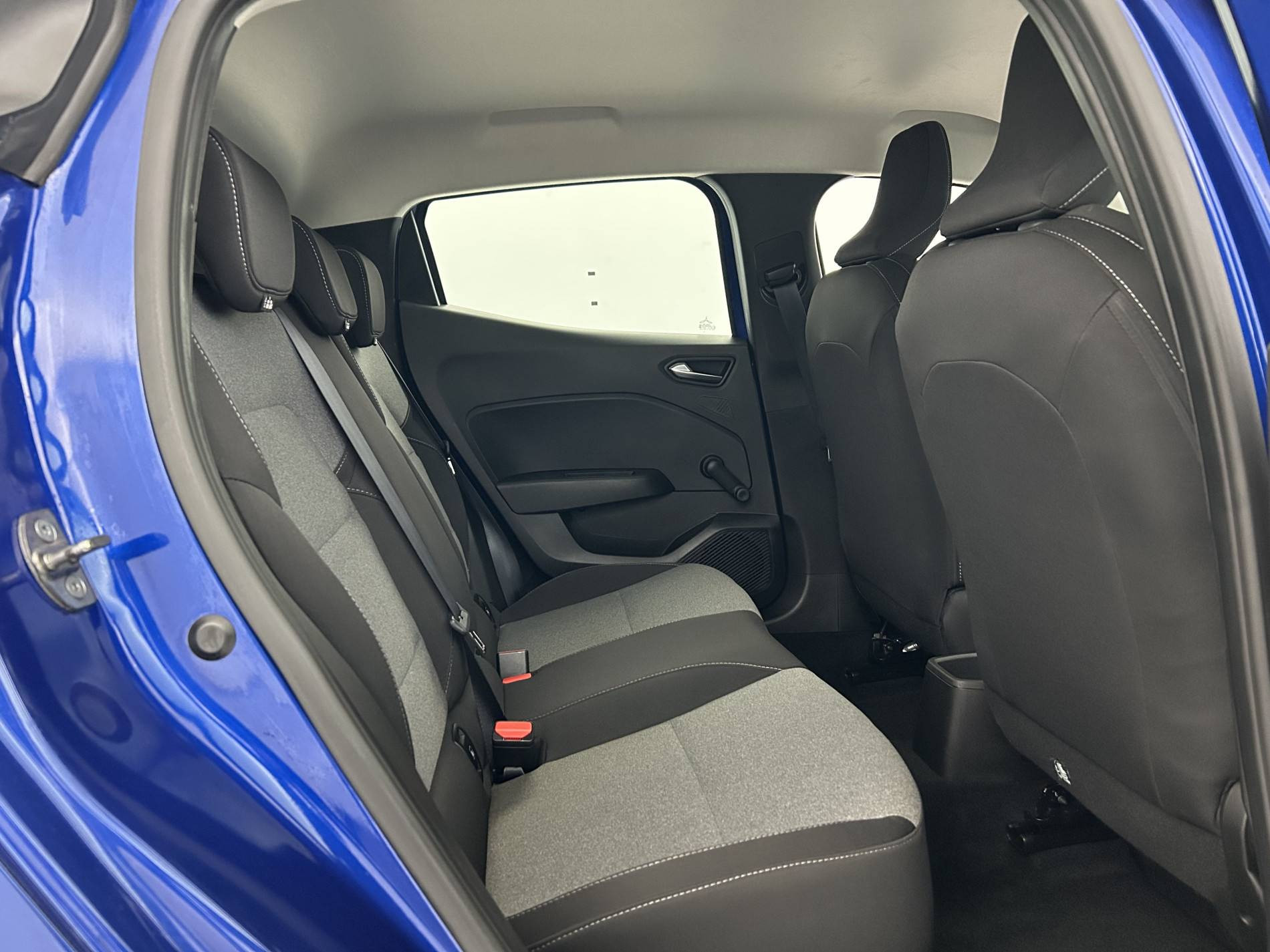 Vente en ligne Renault Clio 5 Clio Blue dCi 100 ch GSR2 au prix de 15 980 €