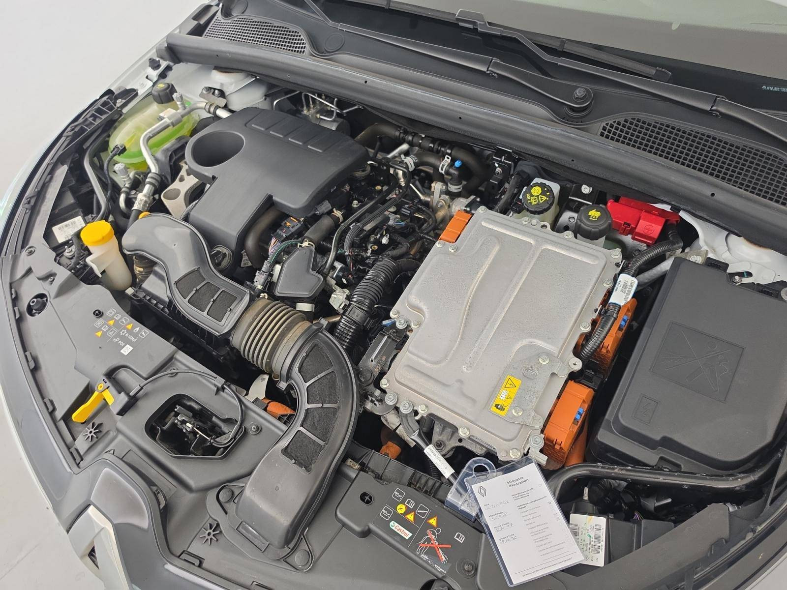 Vente en ligne Renault Clio 5 Clio E-Tech full hybrid 145 au prix de 15 890 €