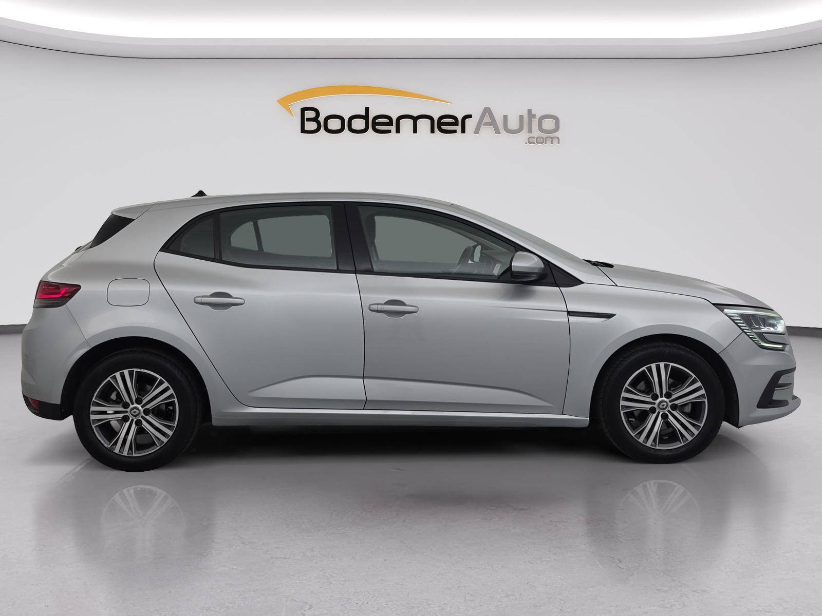 Vente en ligne Renault Megane 4  TCe 140 au prix de 15 490 €