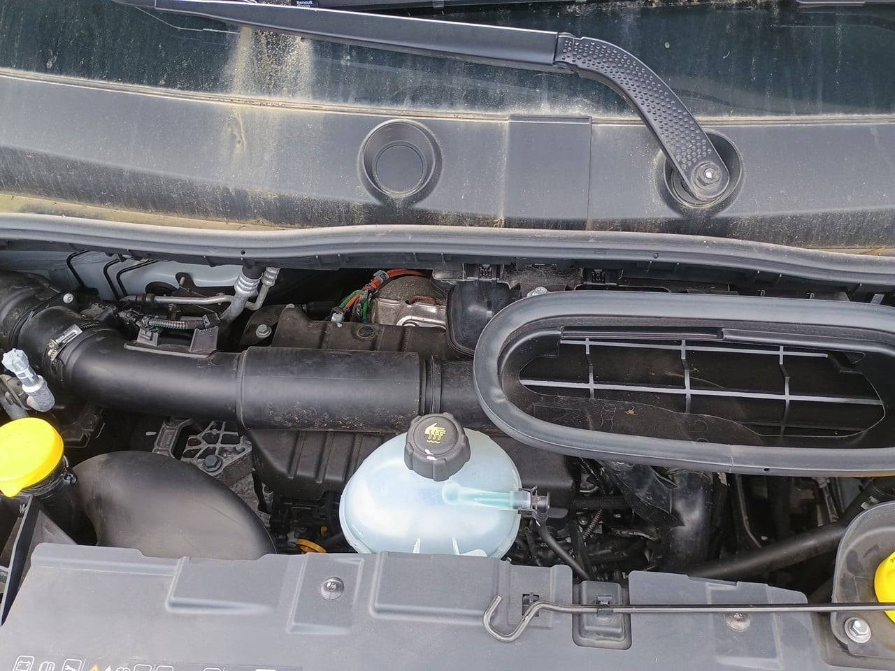 Vente en ligne Renault Master Fourgon MASTER FG BLUE DCI 130 L2H2 3T5 TR au prix de 31 990 €