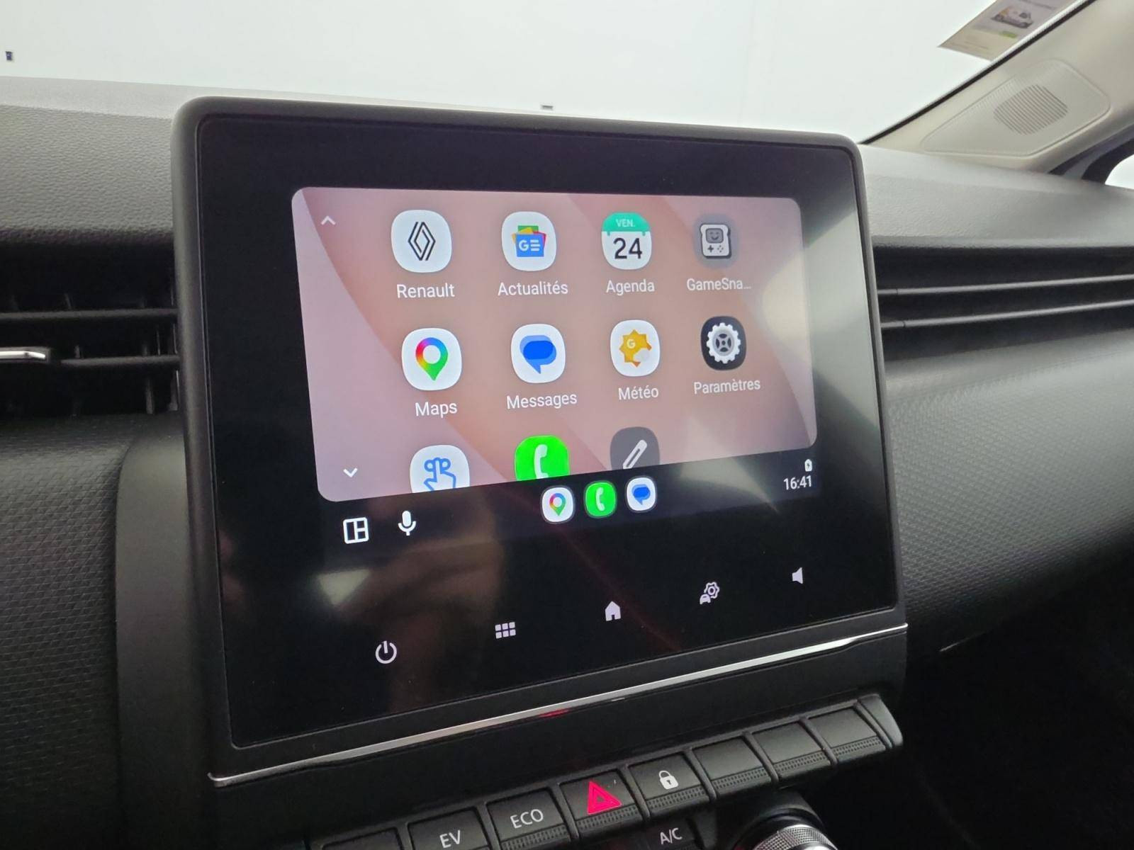 Vente en ligne Renault Clio 5 CLIO SOCIETE E-TECH 140 - 21N au prix de 13 290 €
