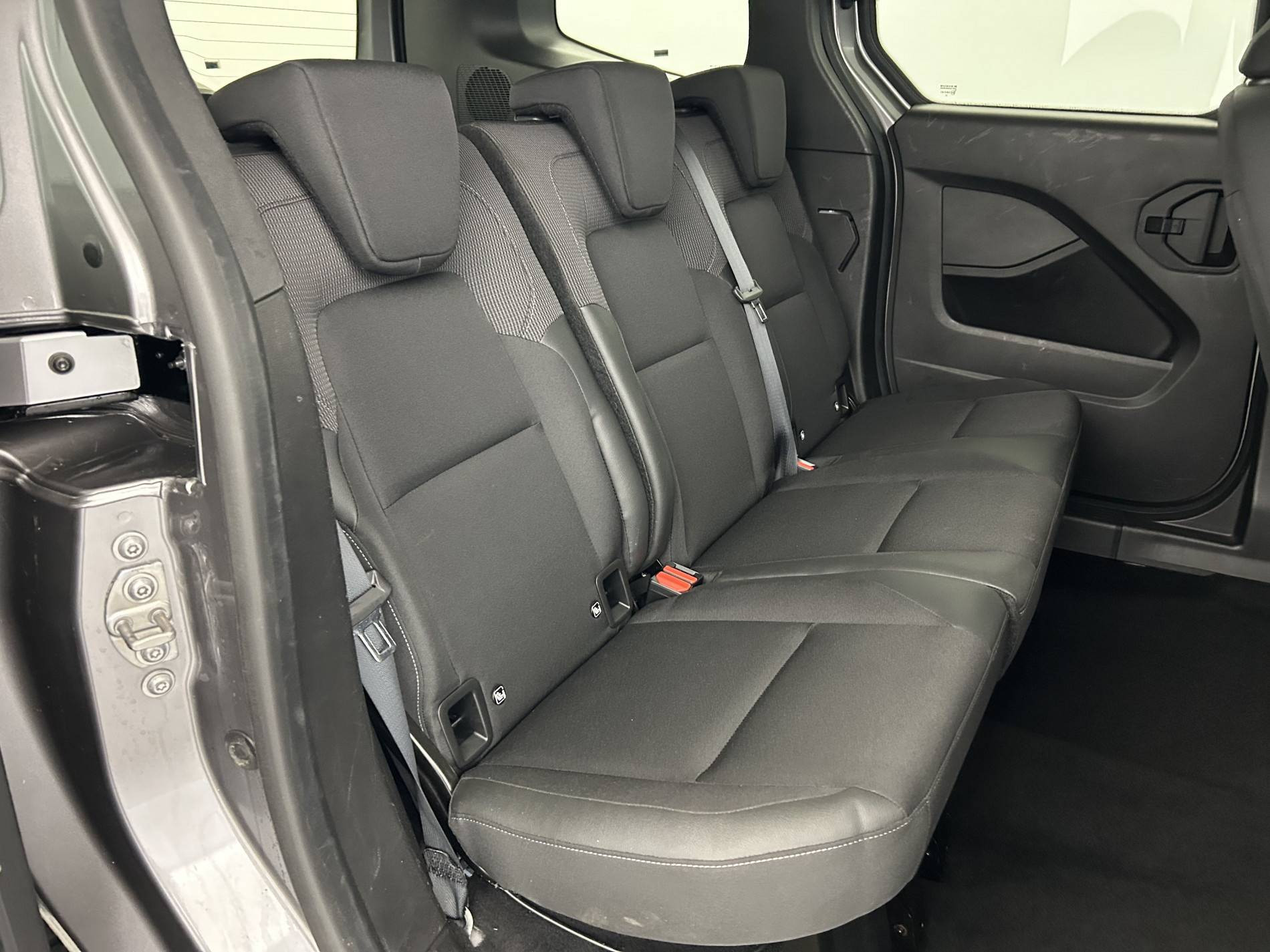 Vente en ligne Renault Kangoo  Blue dCi 95 au prix de 23 990 €