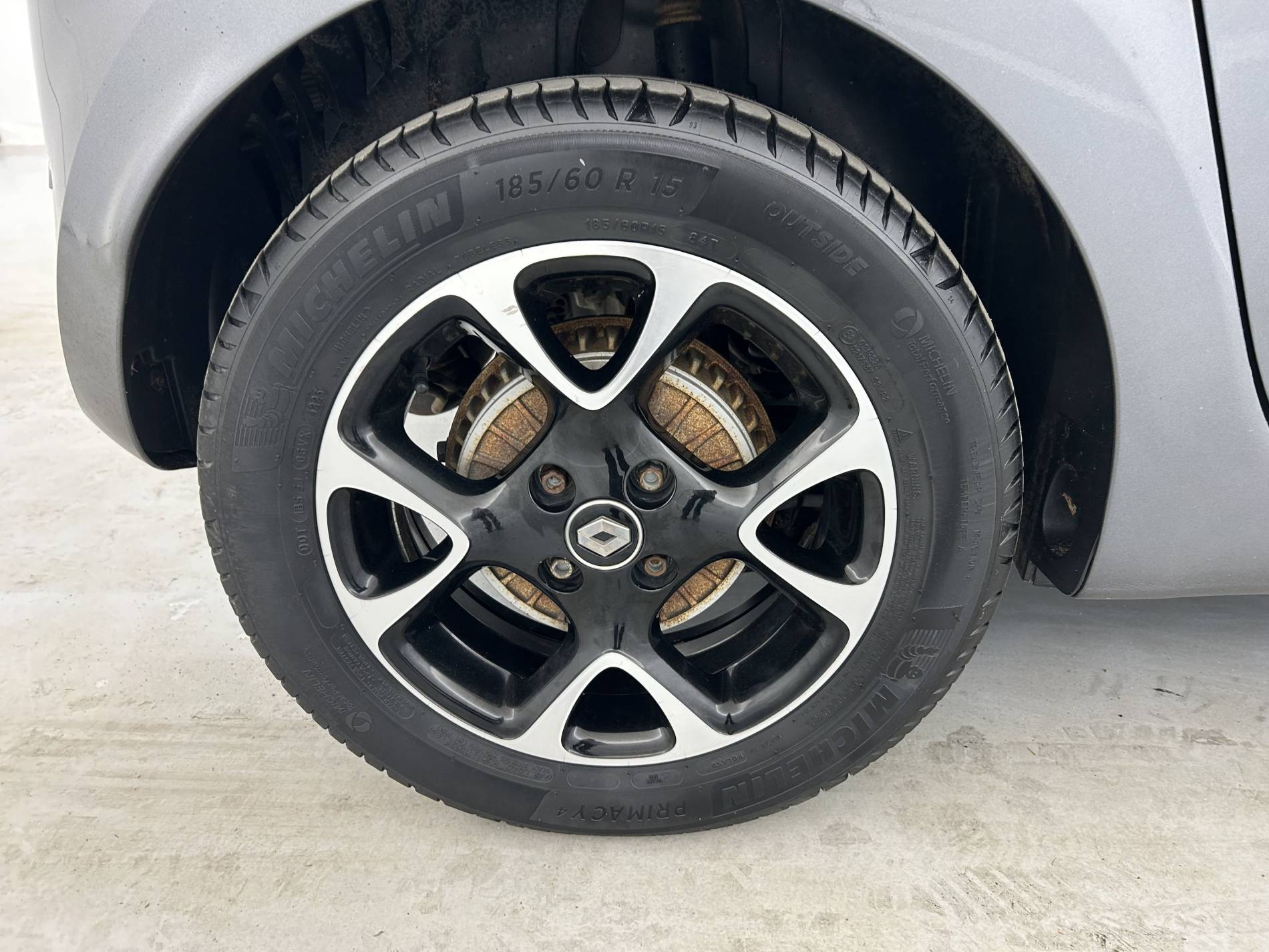 Vente en ligne Renault Twingo 3  TCe 95 au prix de 11 790 €