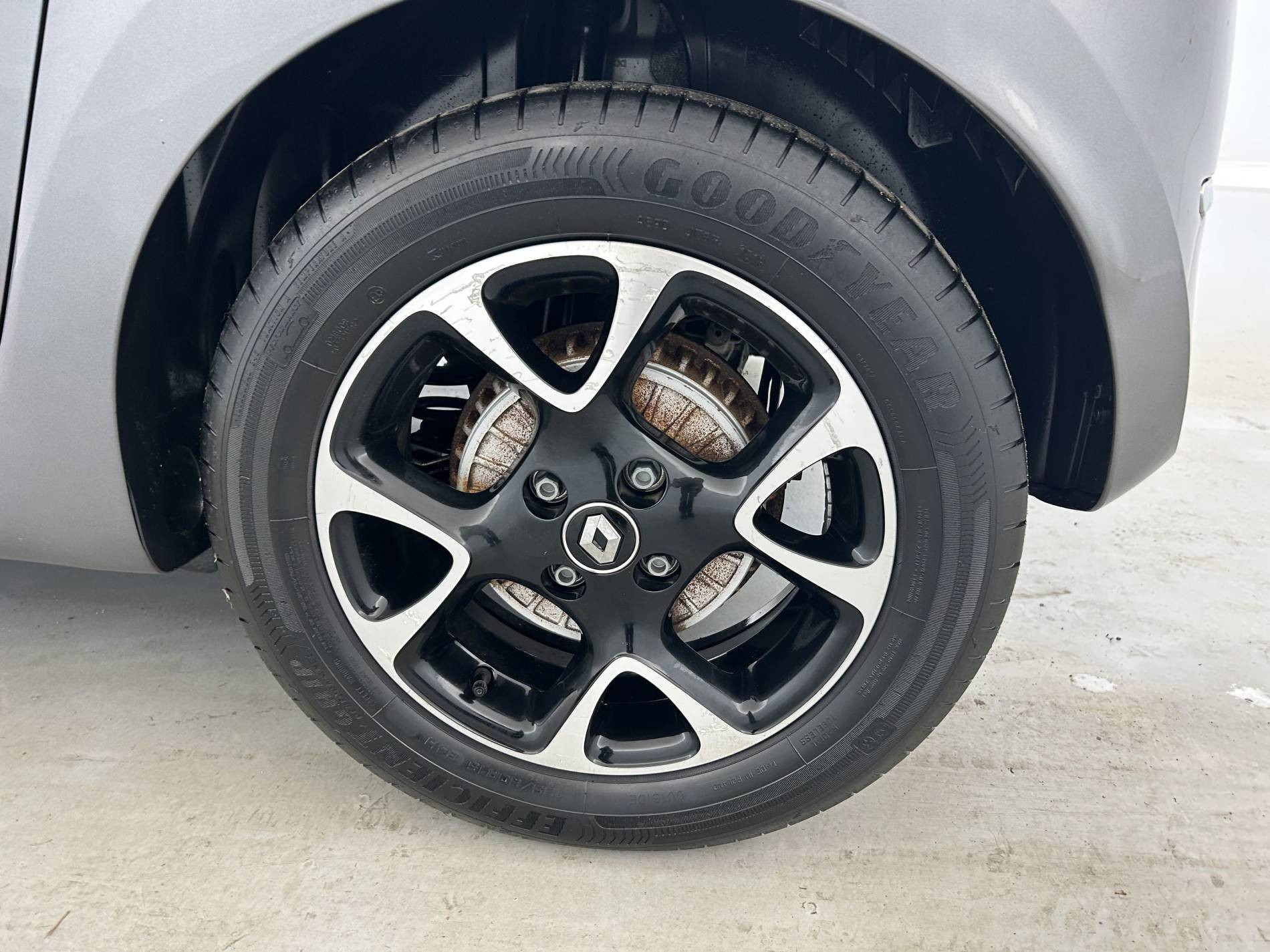 Vente en ligne Renault Twingo 3  TCe 95 au prix de 12 490 €