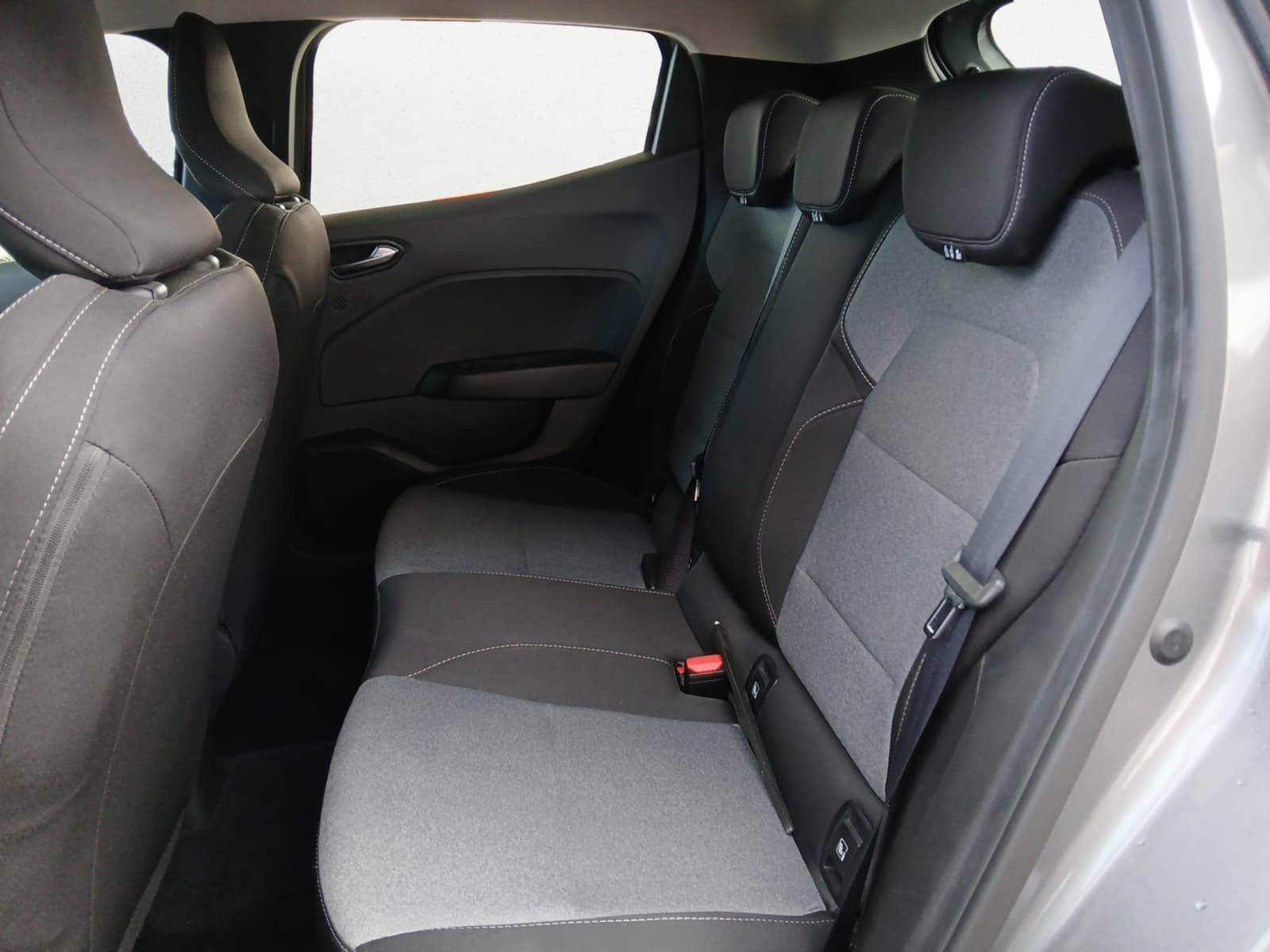 Vente en ligne Renault Clio 5 Clio Blue dCi 100 ch GSR2 au prix de 19 490 €