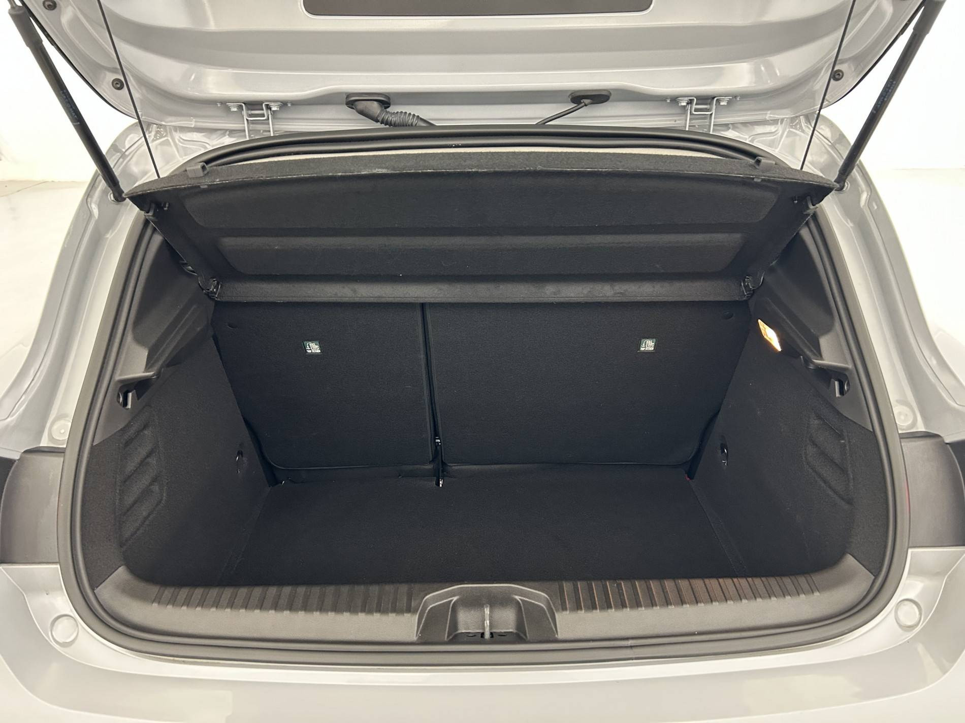 Vente en ligne Renault Clio 5 Clio Blue dCi 100 ch GSR2 au prix de 19 690 €