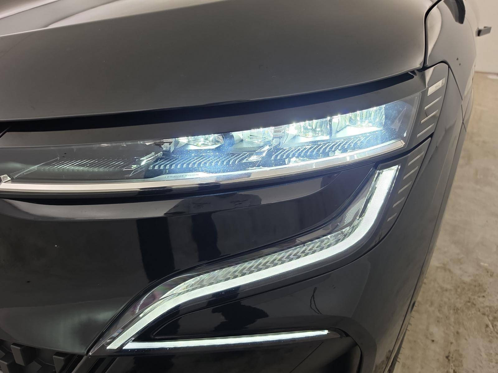 Vente en ligne Renault Megane E-Tech  EV60 220 ch super charge au prix de 25 990 €