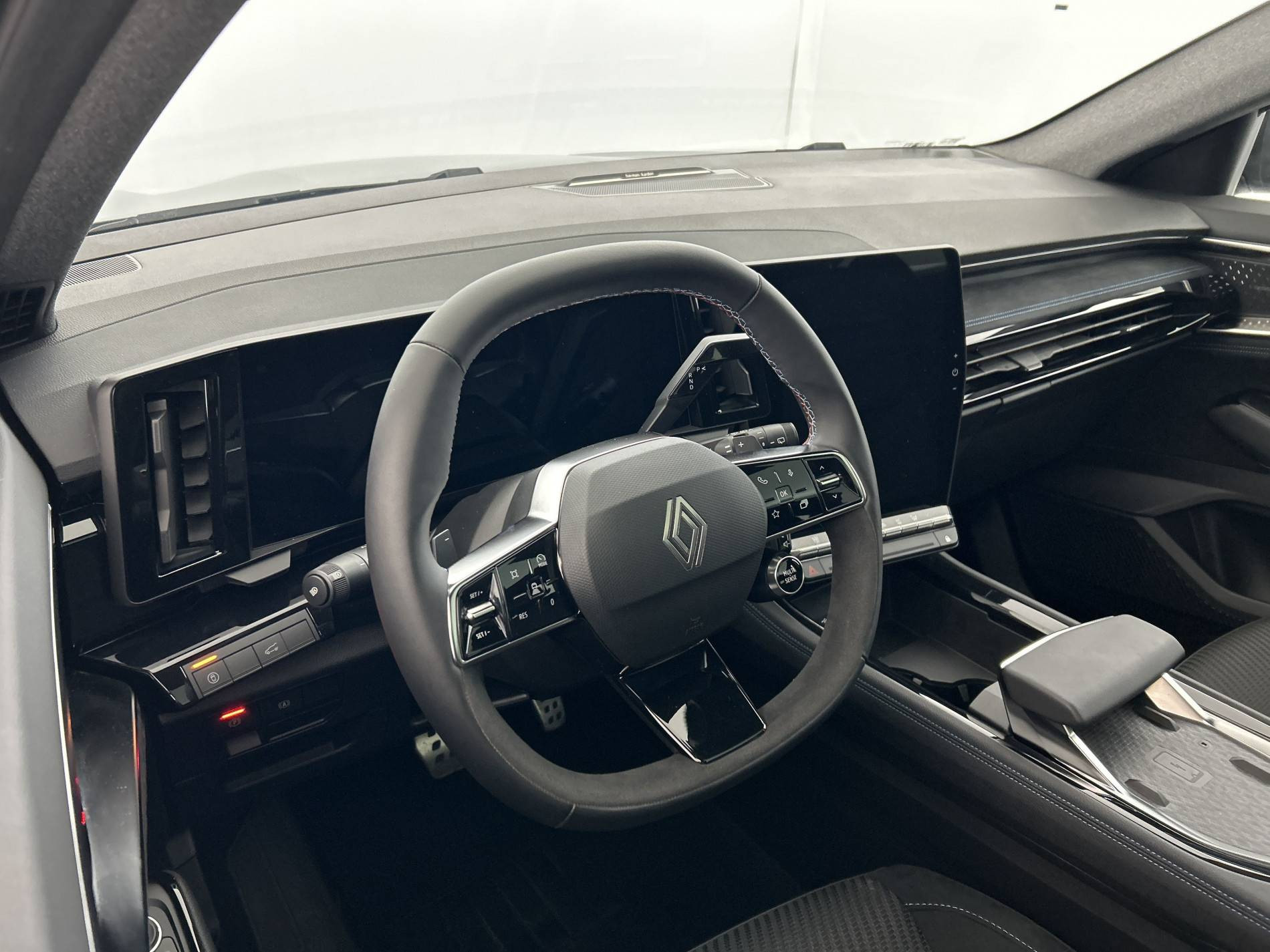 Vente en ligne Renault Austral  E-Tech full hybrid 200 GSR2 au prix de 35 890 €