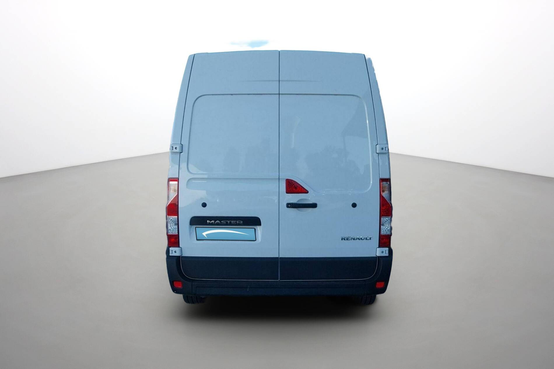 Vente en ligne Renault Master Fourgon MASTER FGN TRAC F3500 L2H2 BLUE DCI 135 au prix de 23 990 €