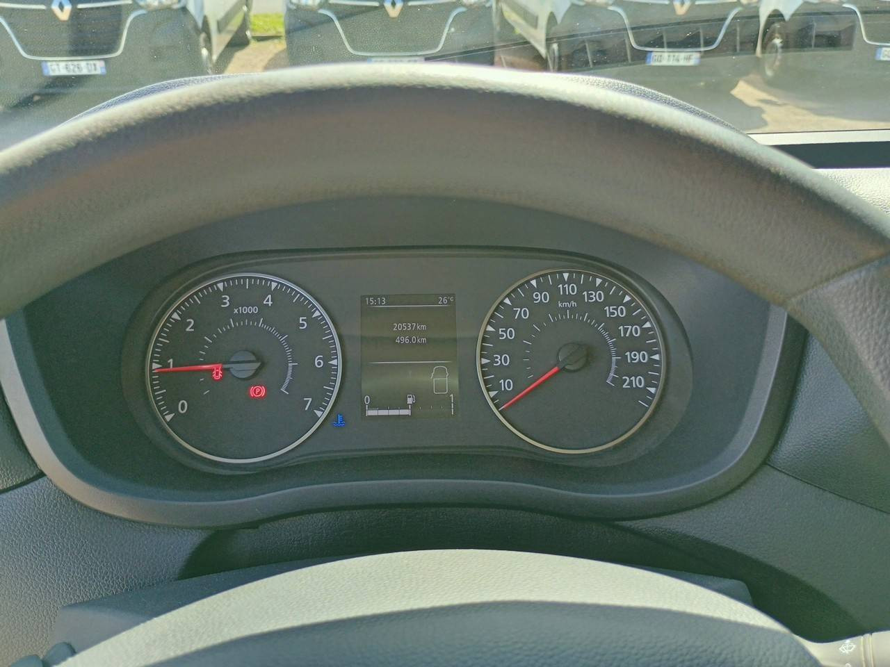 Vente en ligne Renault Master Fourgon MASTER FGN TRAC F3300 L2H2 BLUE DCI 135 au prix de 23 490 €