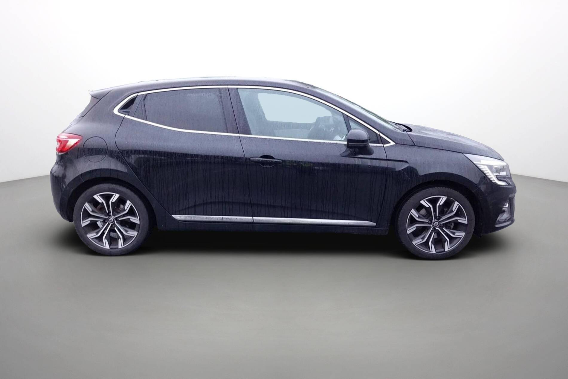 Vente en ligne Renault Clio 5 Clio TCe 130 EDC FAP au prix de 16 500 €