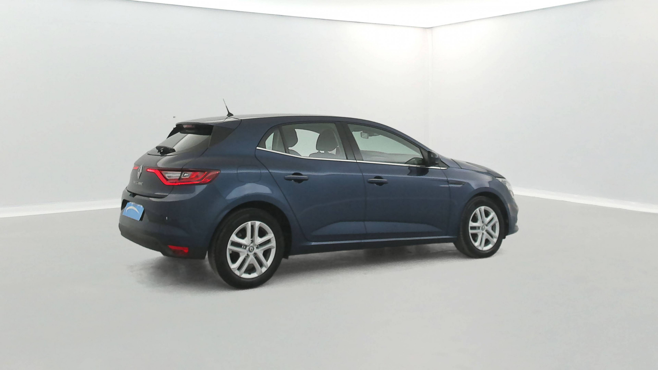 Vente en ligne Renault Megane 4 Mégane IV Berline Blue dCi 115 EDC au prix de 16 400 €