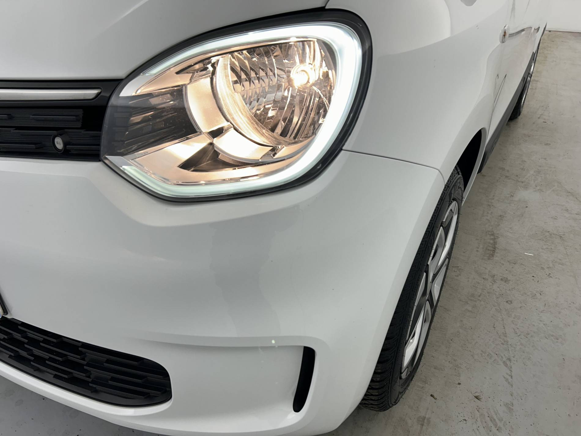 Vente en ligne Renault Twingo Electrique Twingo III E-Tech au prix de 11 990 €