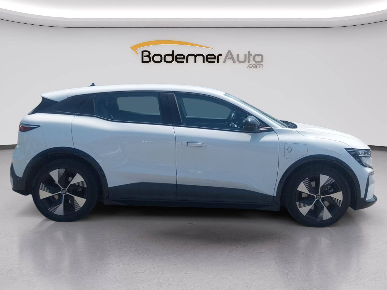 Vente en ligne Renault Megane E-Tech  EV40 130ch standard charge au prix de 17 900 €