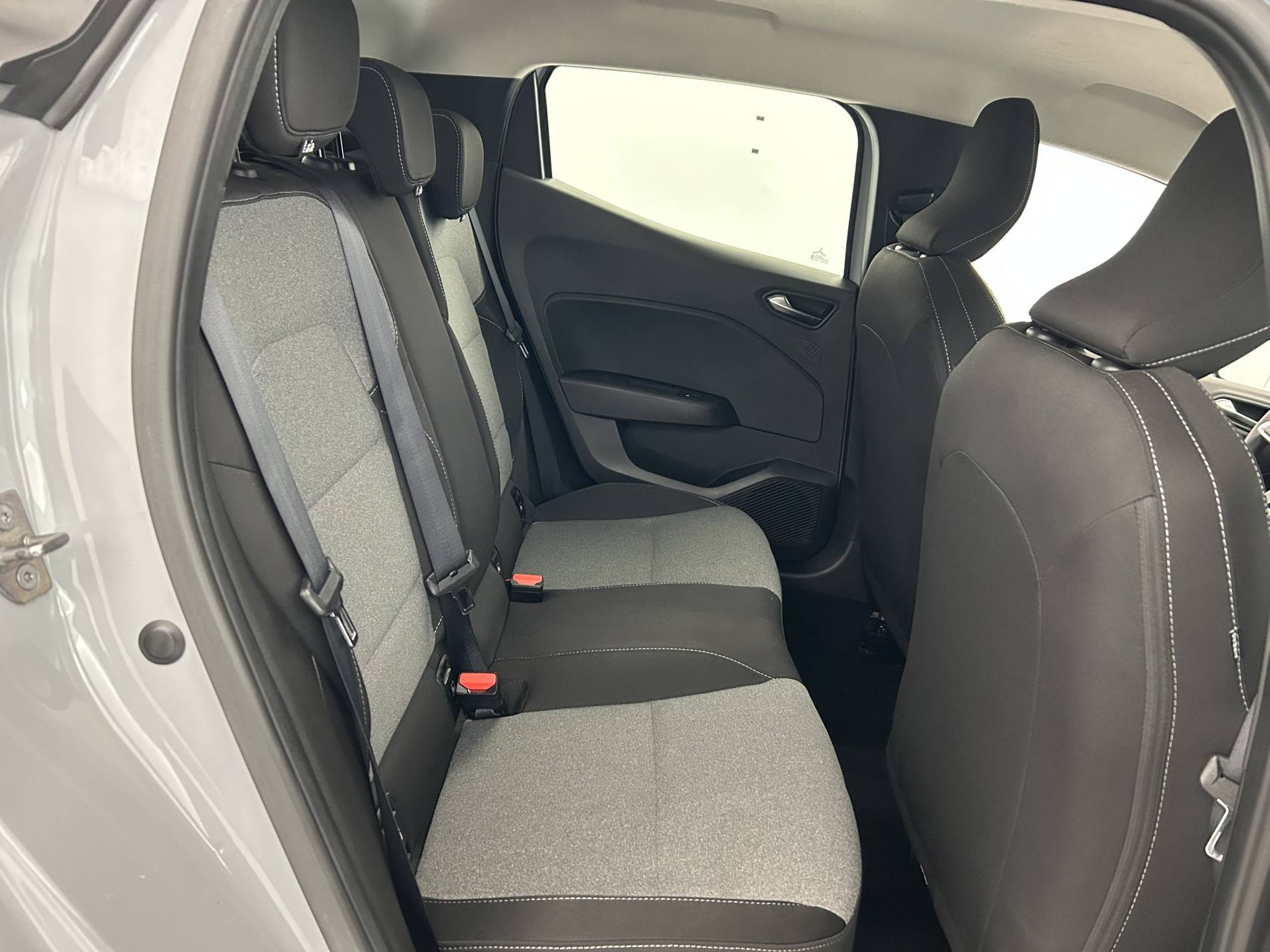 Vente en ligne Renault Clio 5 Clio TCe 90 au prix de 15 490 €