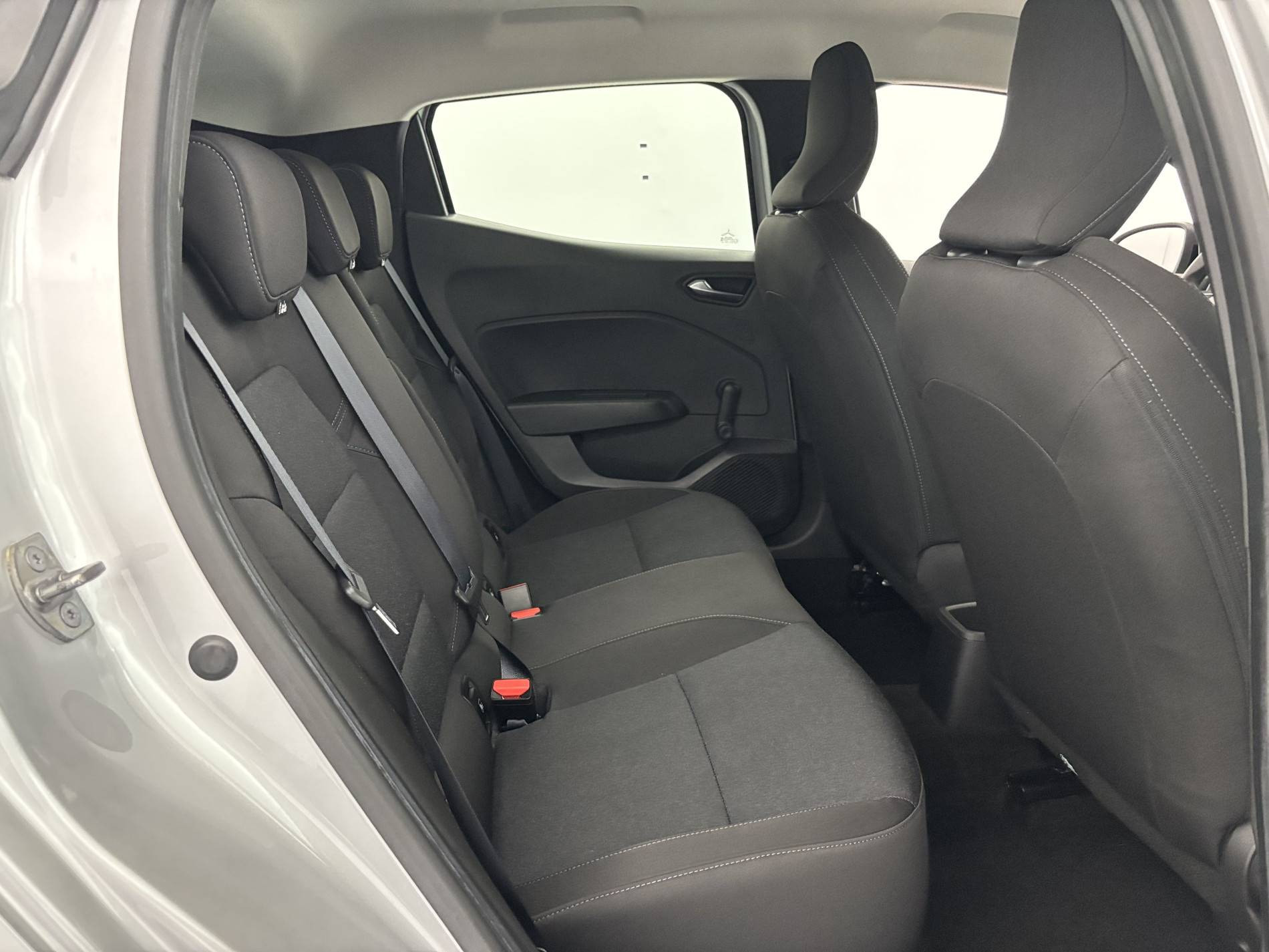 Vente en ligne Renault Clio 5 Clio TCe 90 au prix de 13 490 €