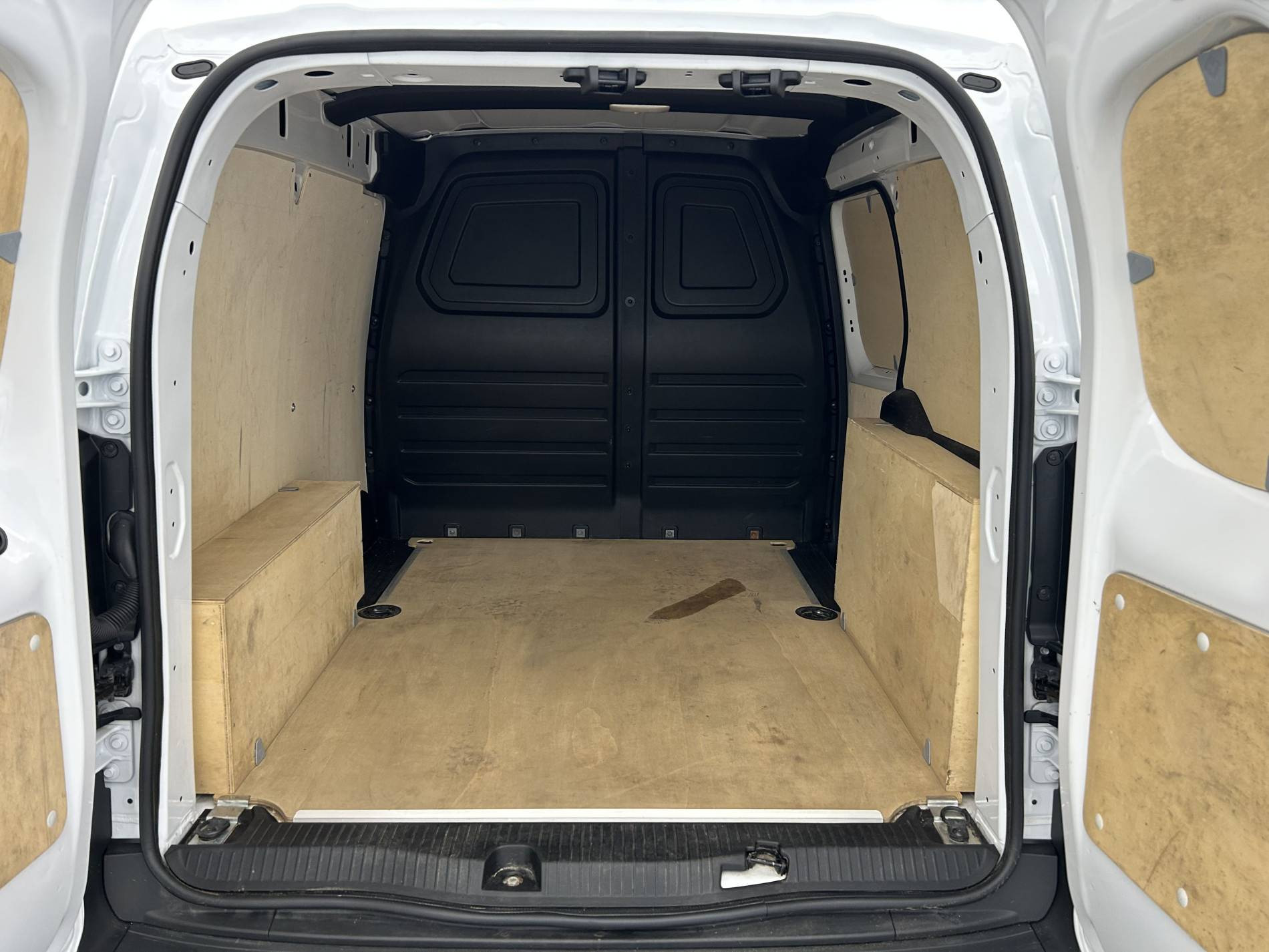 Vente en ligne Renault Kangoo Van  BLUE DCI 95 au prix de 17 490 €