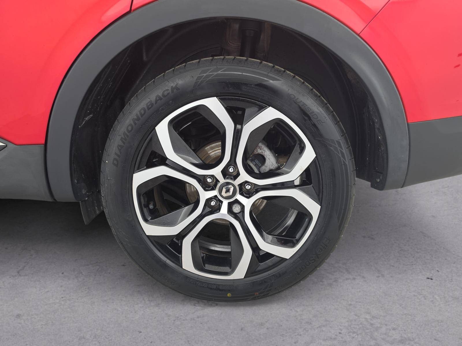 Vente en ligne Renault Arkana  E-Tech hybride 145 - 22 au prix de 17 990 €