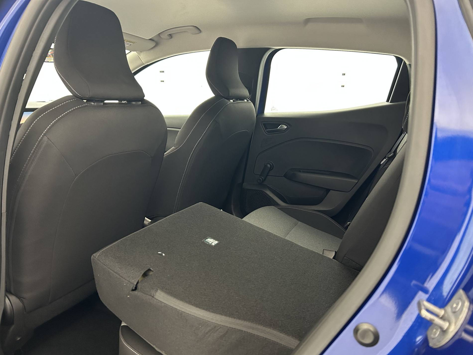 Vente en ligne Renault Clio 5 Clio Blue dCi 100 ch GSR2 au prix de 16 590 €