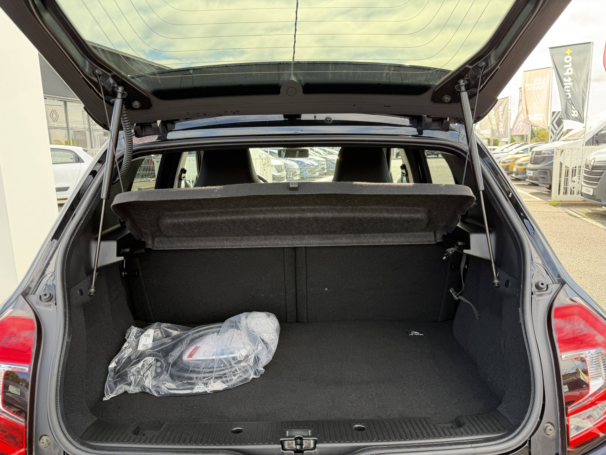 Vente en ligne Renault Twingo Electrique Twingo III E-Tech au prix de 11 990 €