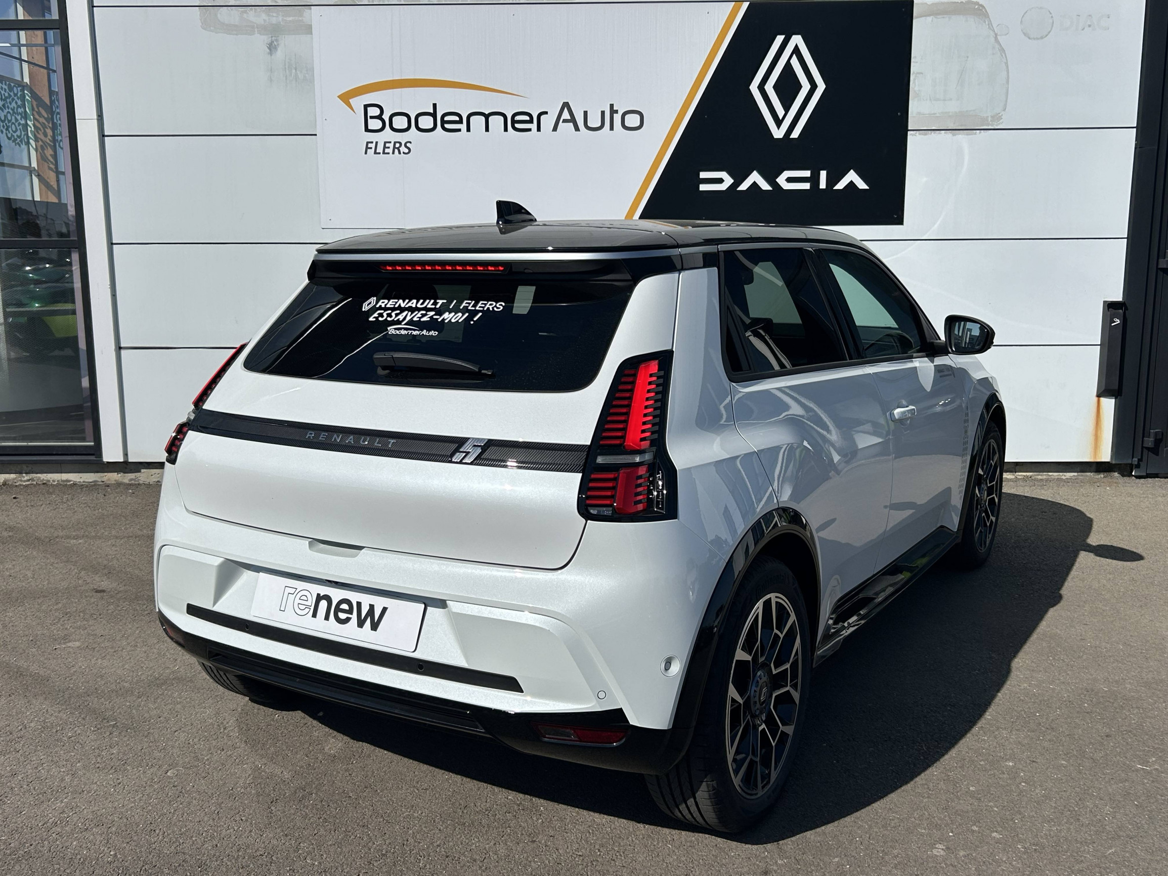 Vente en ligne Renault R5 E-Tech  150 ch autonomie confort au prix de 36 990 €