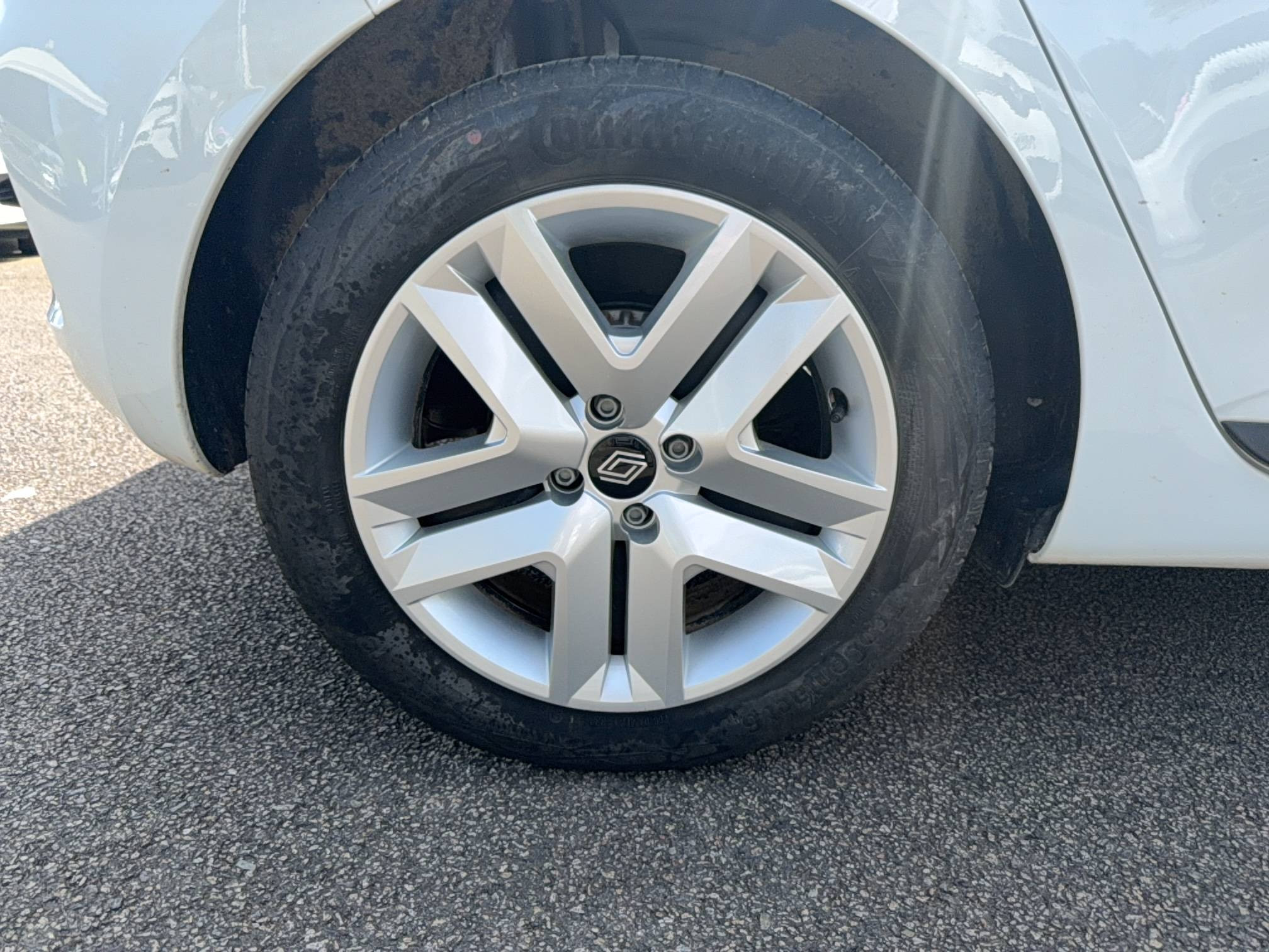 Vente en ligne Renault Clio 5 Clio TCe 100 GPL au prix de 16 490 €