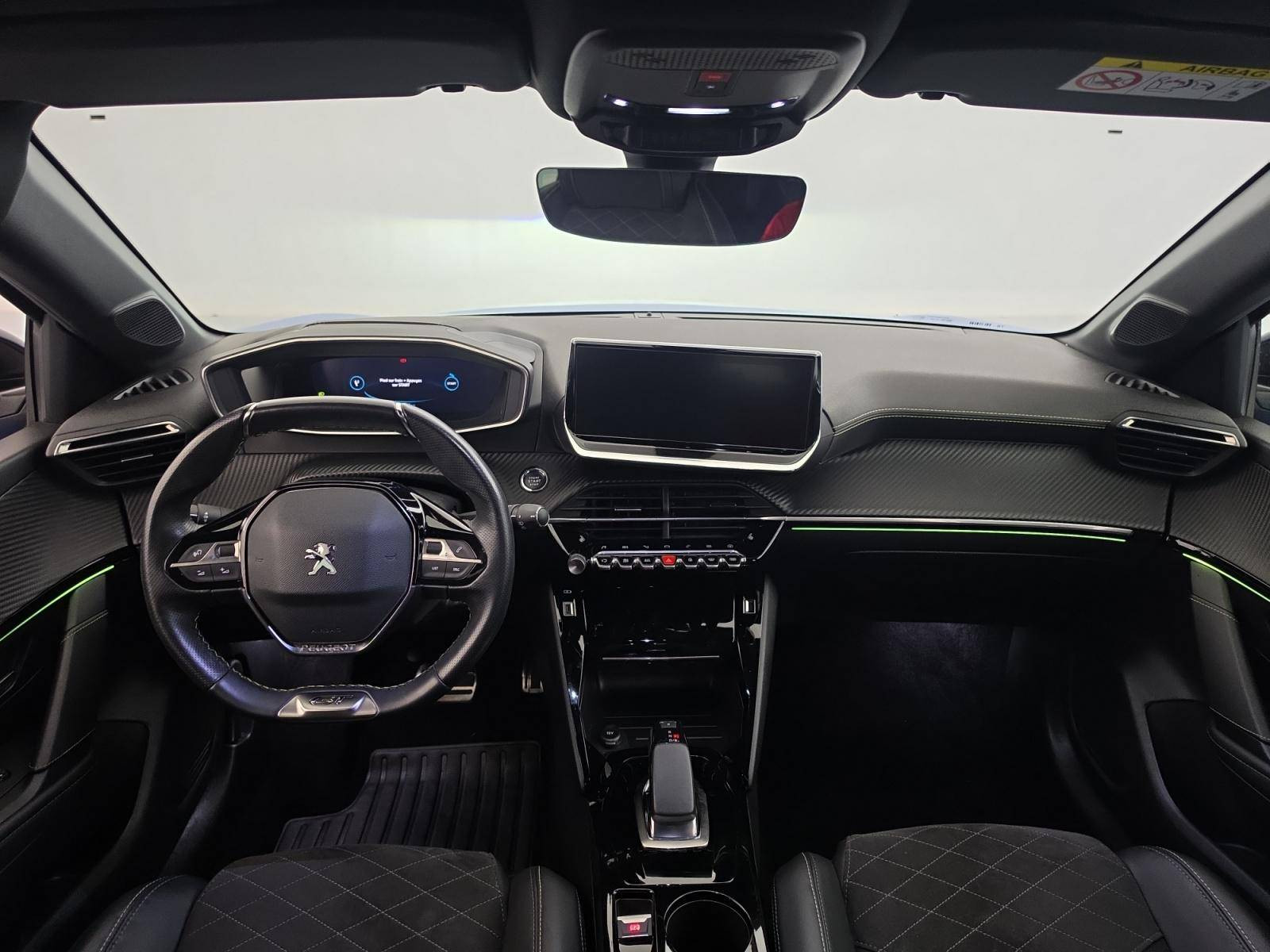 Vente en ligne Peugeot E-208  50 kWh 136ch au prix de 16 490 €