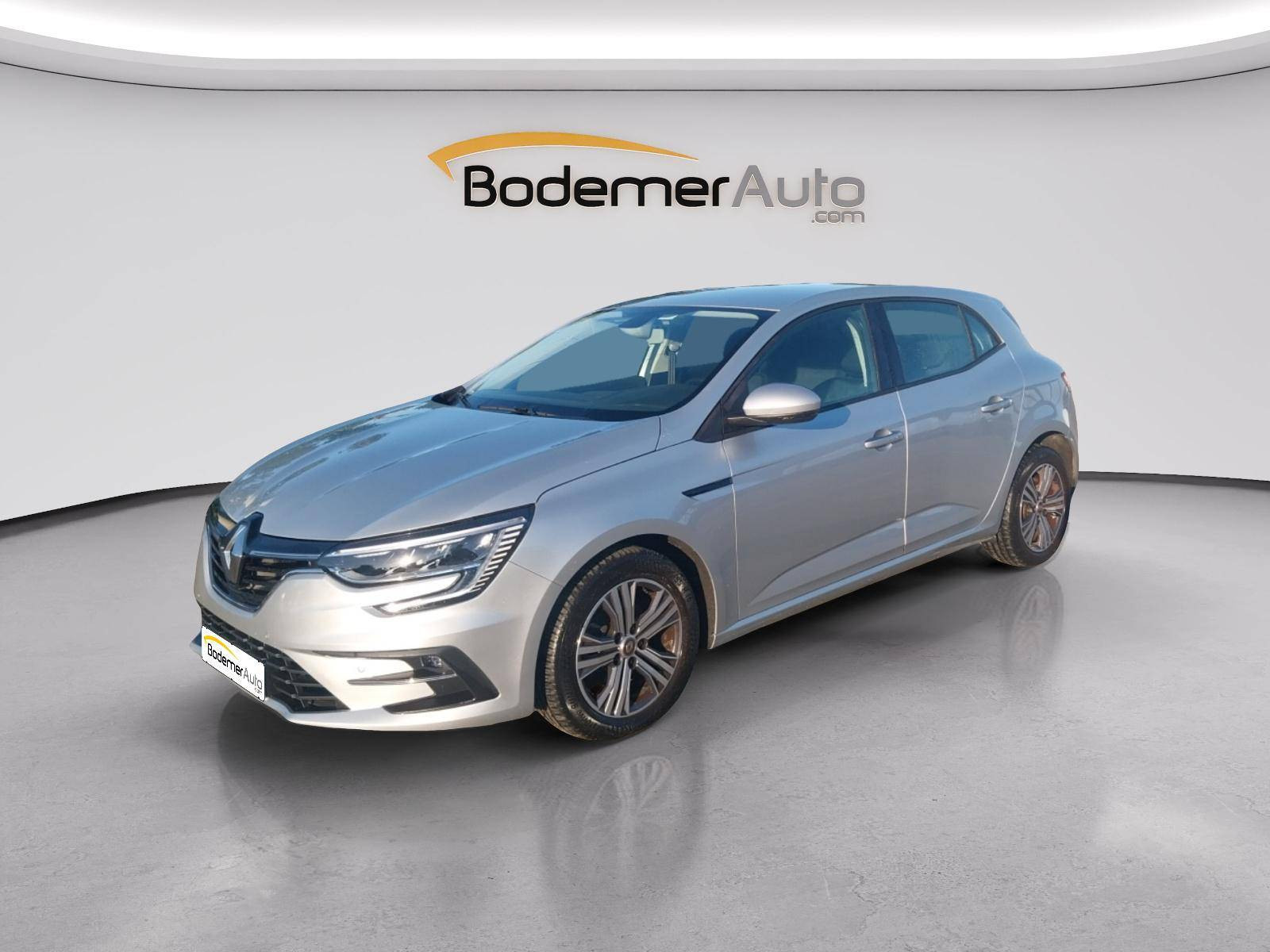 Renault Megane 4  TCe 140 occasion de 2022 en vente à Concarneau
