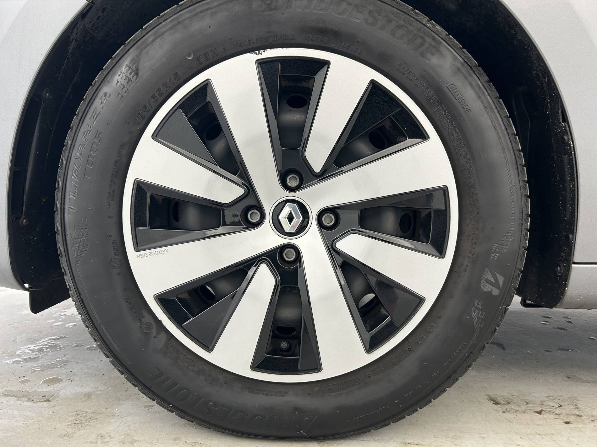 Vente en ligne Renault Clio 5 Clio TCe 90 au prix de 13 990 €