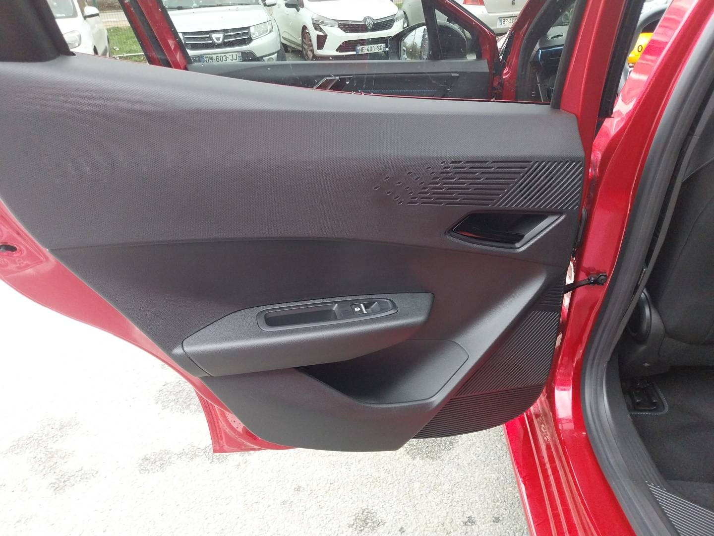 Vente en ligne Renault Clio 6 Clio E-Tech full hybrid 160 ch au prix de 29 790 €