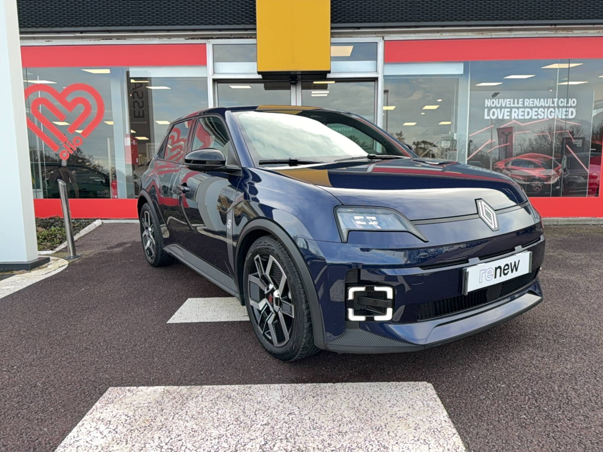 Vente en ligne Renault R5 E-Tech  150 ch autonomie confort au prix de 27 990 €