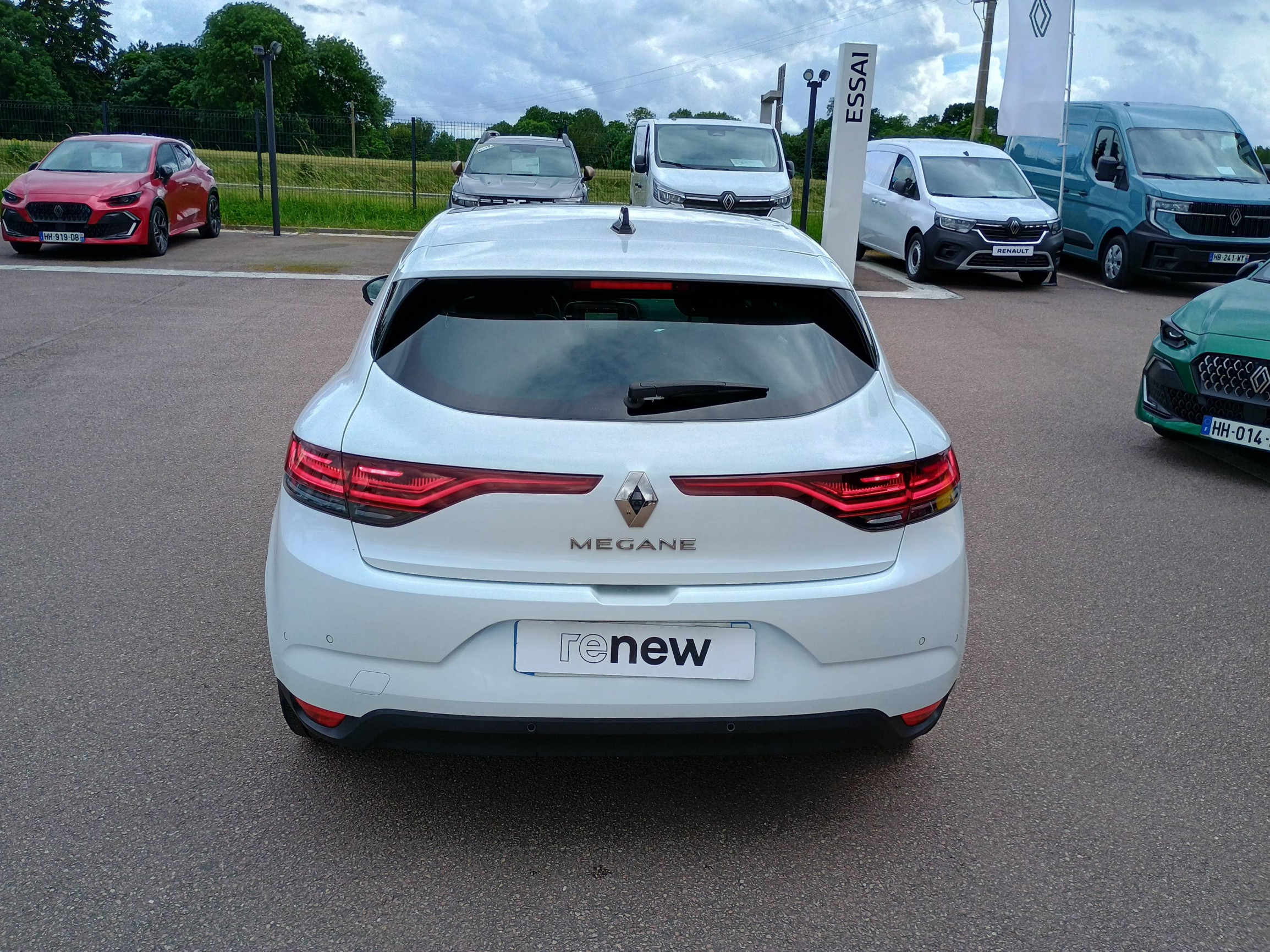 Vente en ligne Renault Megane 4  TCe 140 EDC au prix de 20 991 €