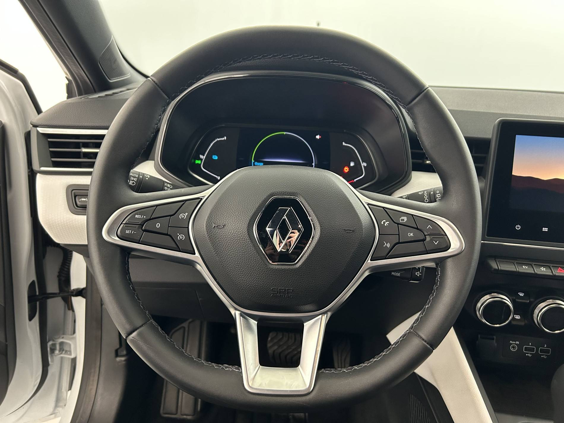 Vente en ligne Renault Clio 5 Clio E-Tech hybride 145 au prix de 17 970 €