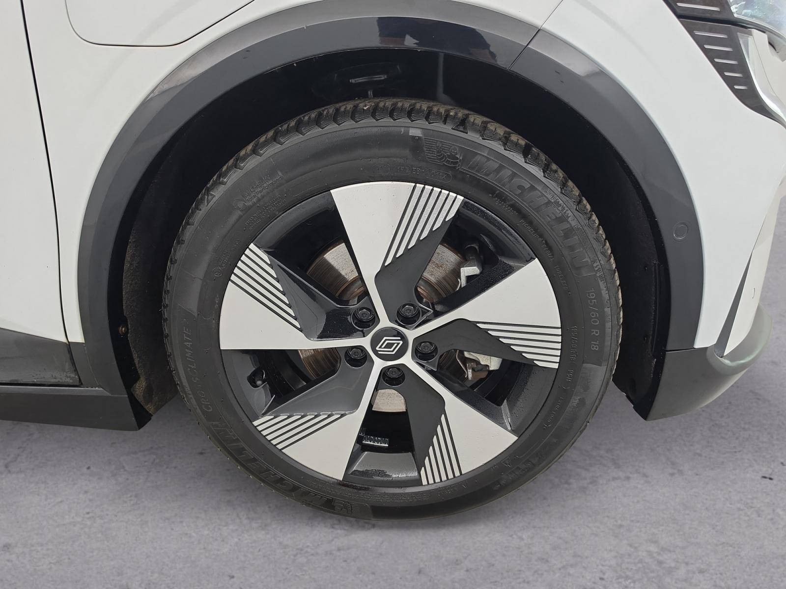 Vente en ligne Renault Megane E-Tech  EV40 130ch standard charge au prix de 17 900 €