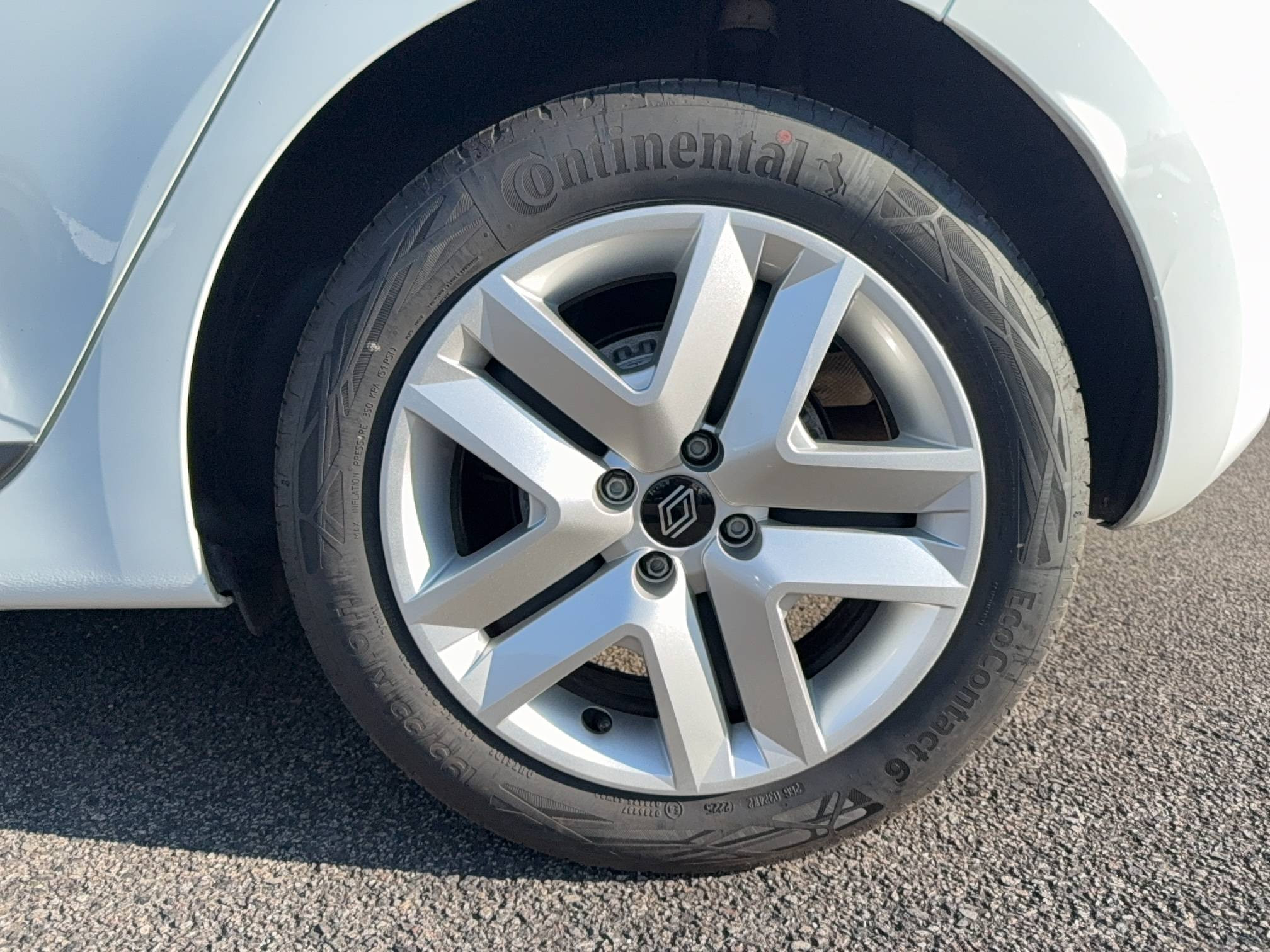 Vente en ligne Renault Clio 5 Clio dCi 100 au prix de 14 990 €
