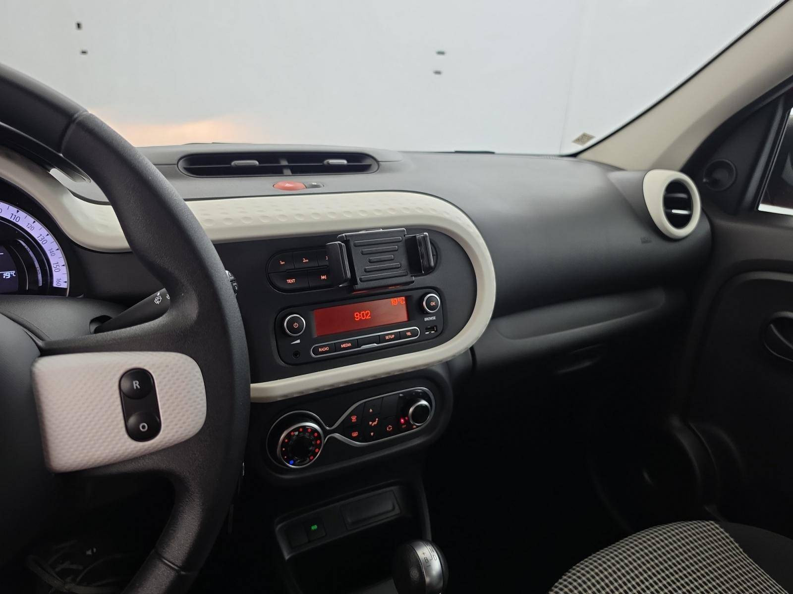 Vente en ligne Renault Twingo Electrique Twingo III E-Tech au prix de 14 500 €
