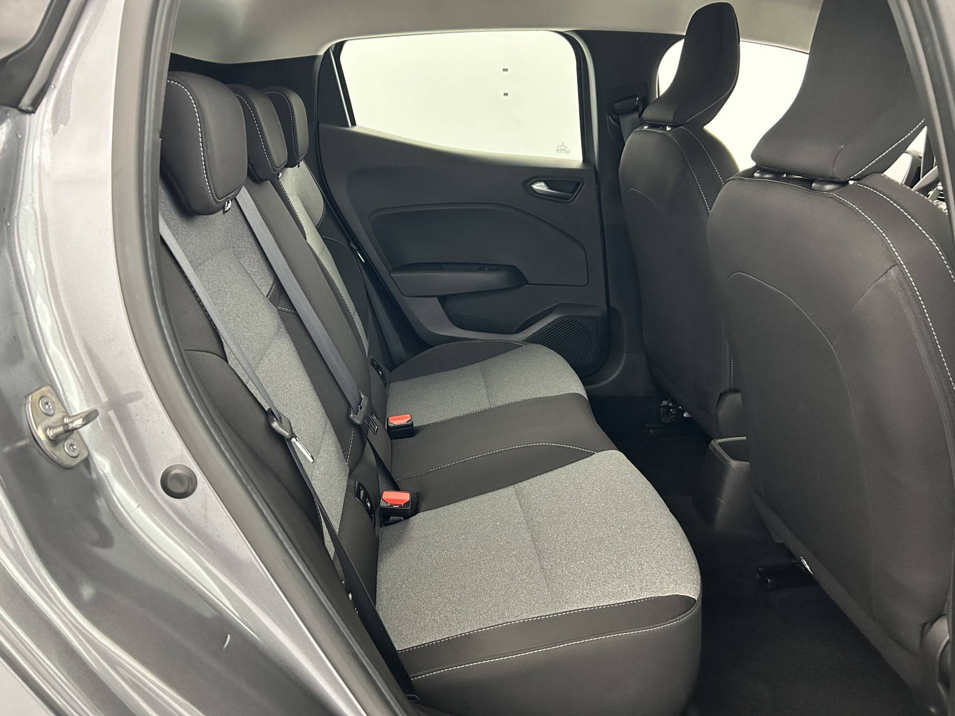 Vente en ligne Renault Clio 5 Clio TCe 90 au prix de 15 990 €