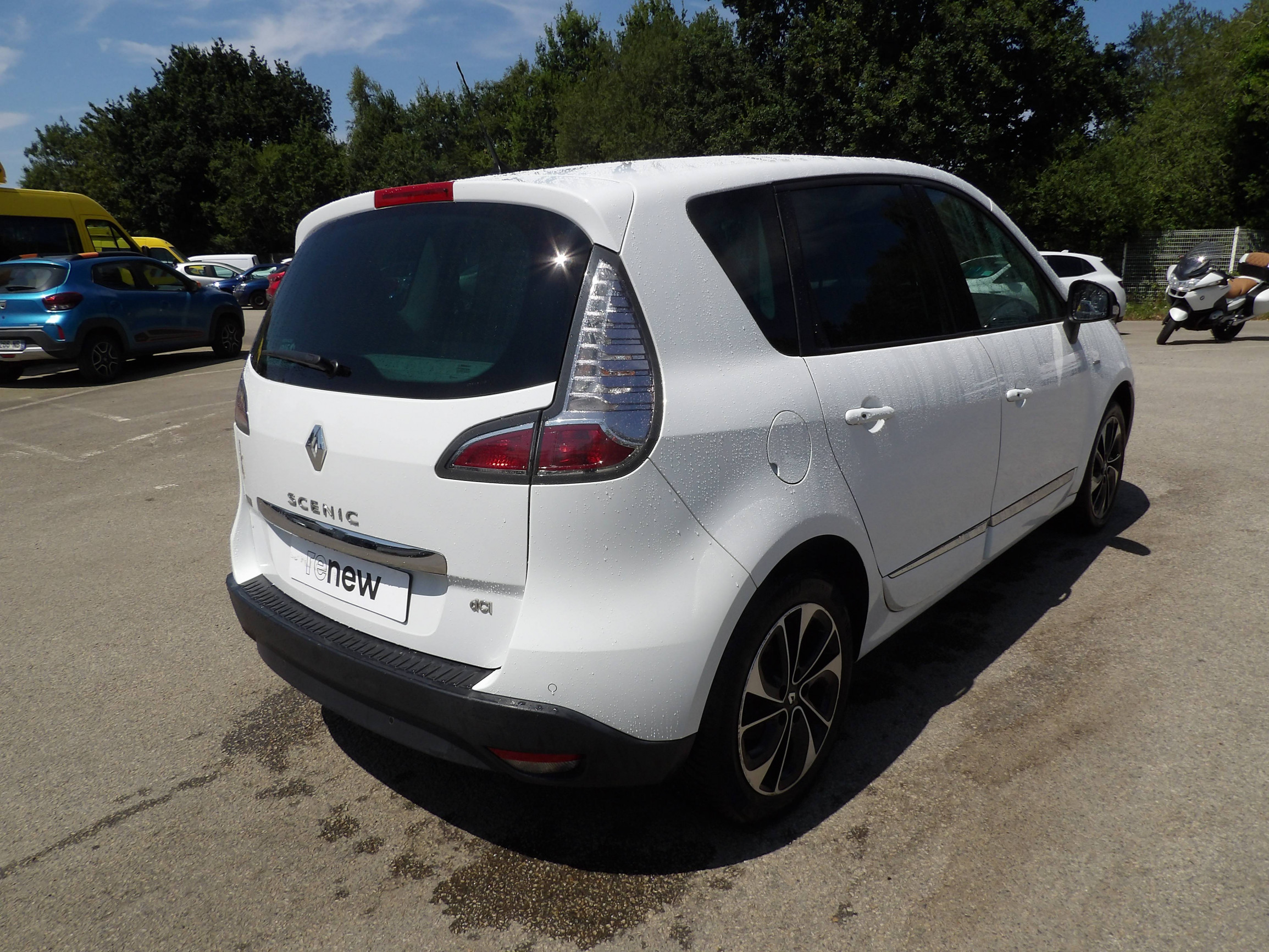 Vente en ligne Renault Scenic 3 Scenic dCi 110 au prix de 10 999 €
