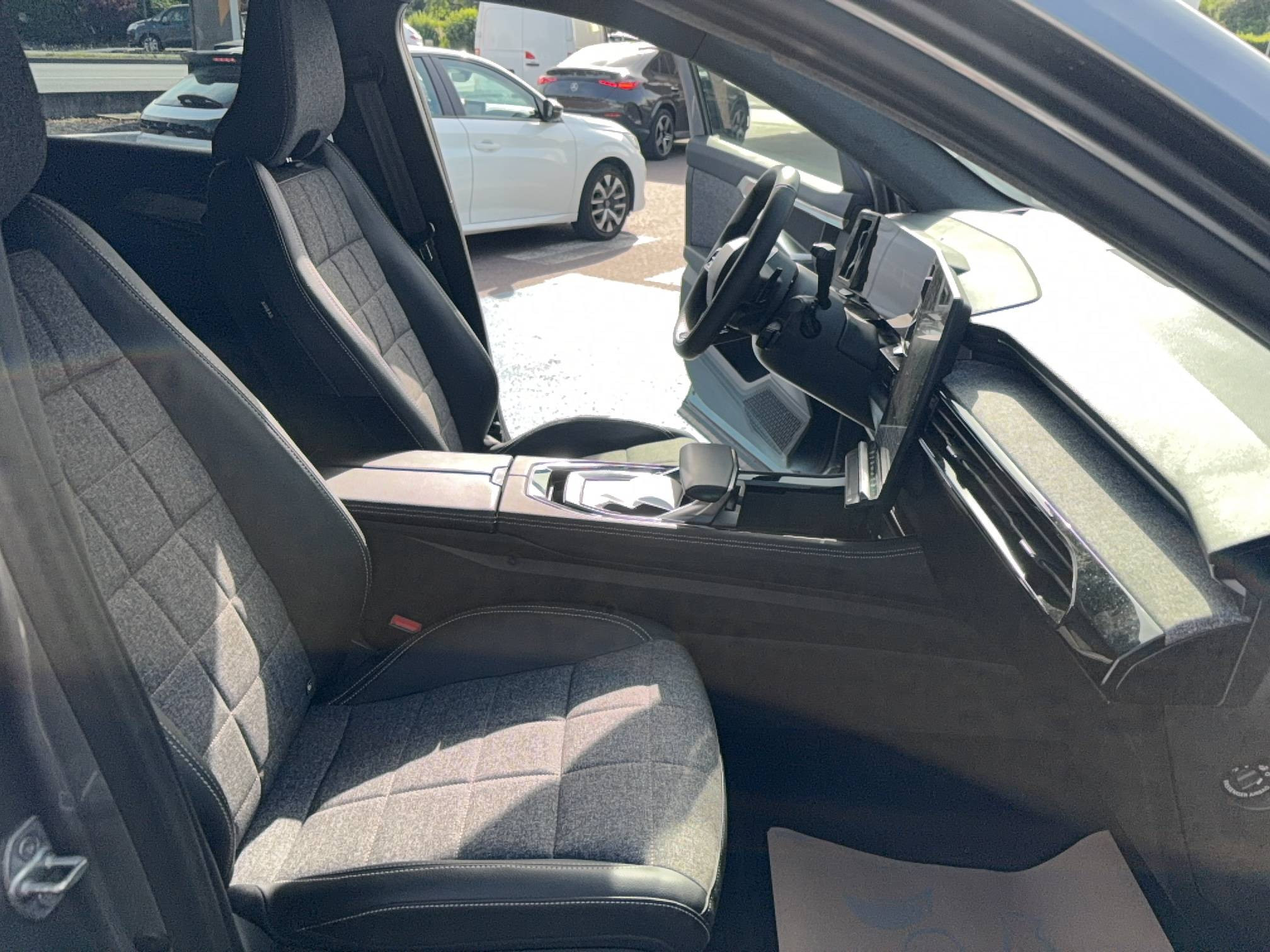 Vente en ligne Renault Espace Espace E-Tech full hybrid 200 GSR2 au prix de 35 490 €