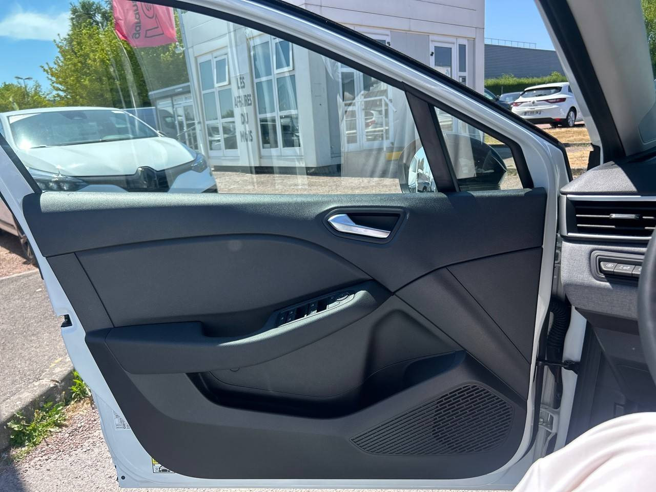 Vente en ligne Renault Clio 5 Clio SCe 65 ch GSR2 au prix de 14 990 €
